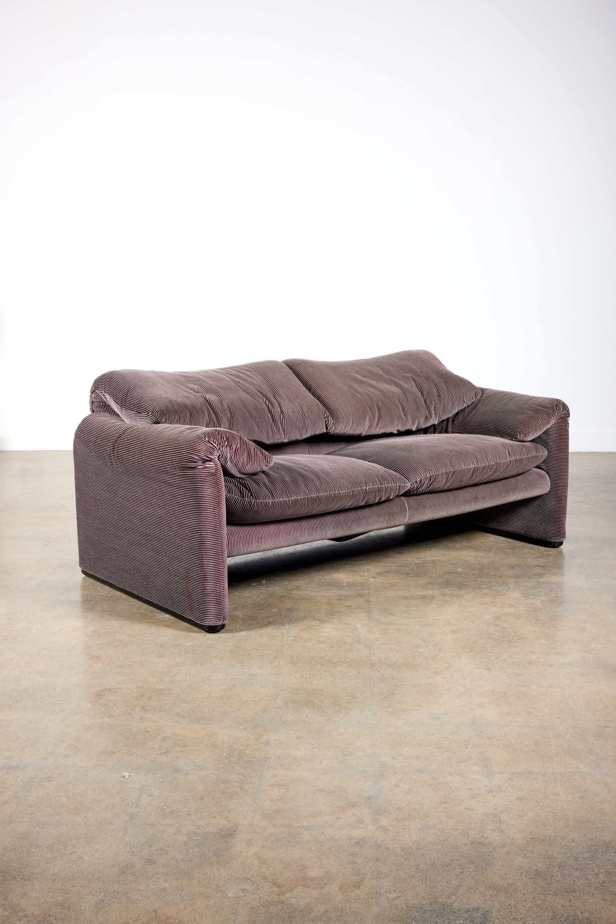 Vintage Maralunga 2-Seater Sofa, Raisin by Vico Magistretti for