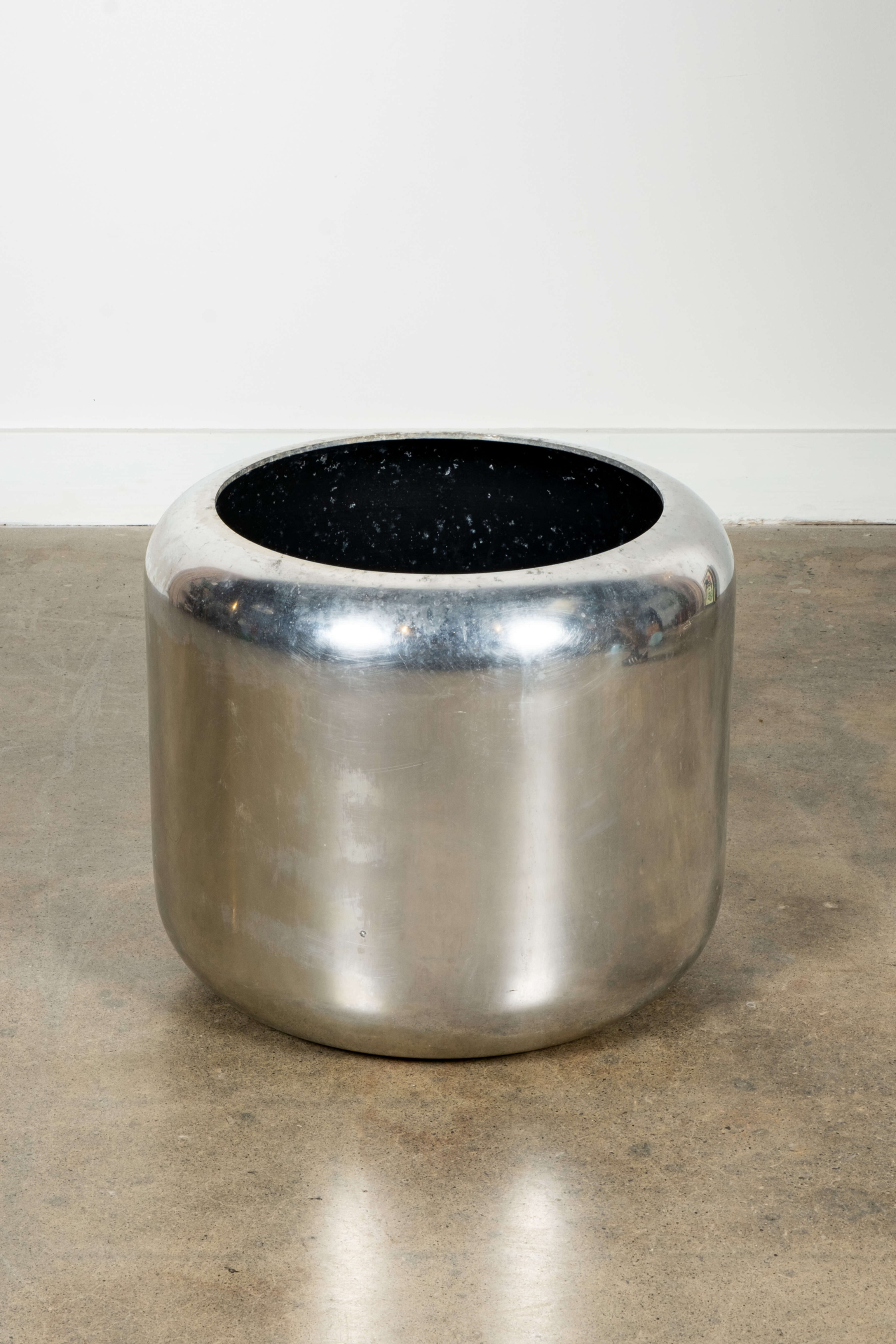 Chrome Planter – Bonne Choice