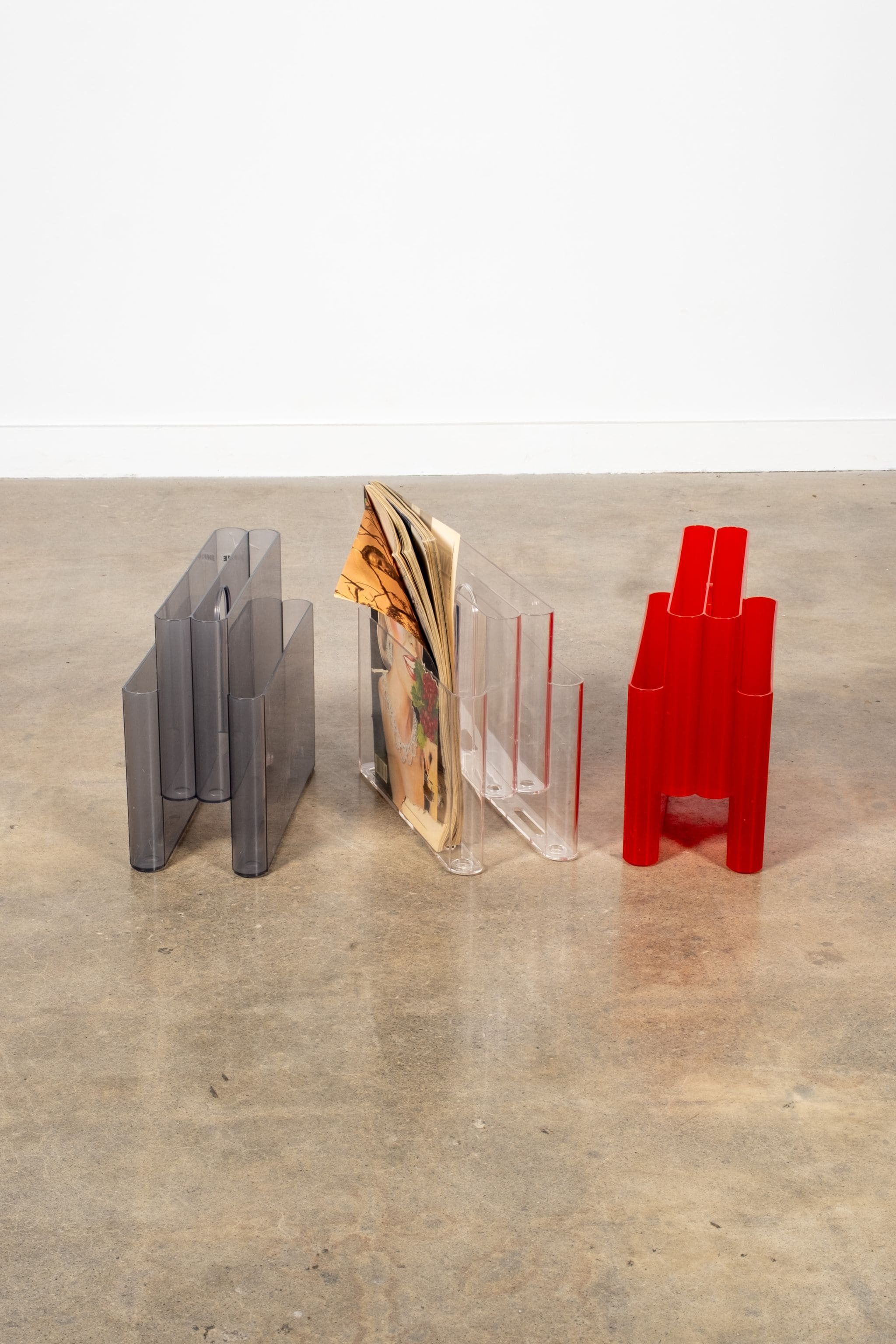 Kartell Model 4676 Magazine Holder | Bonne Choice