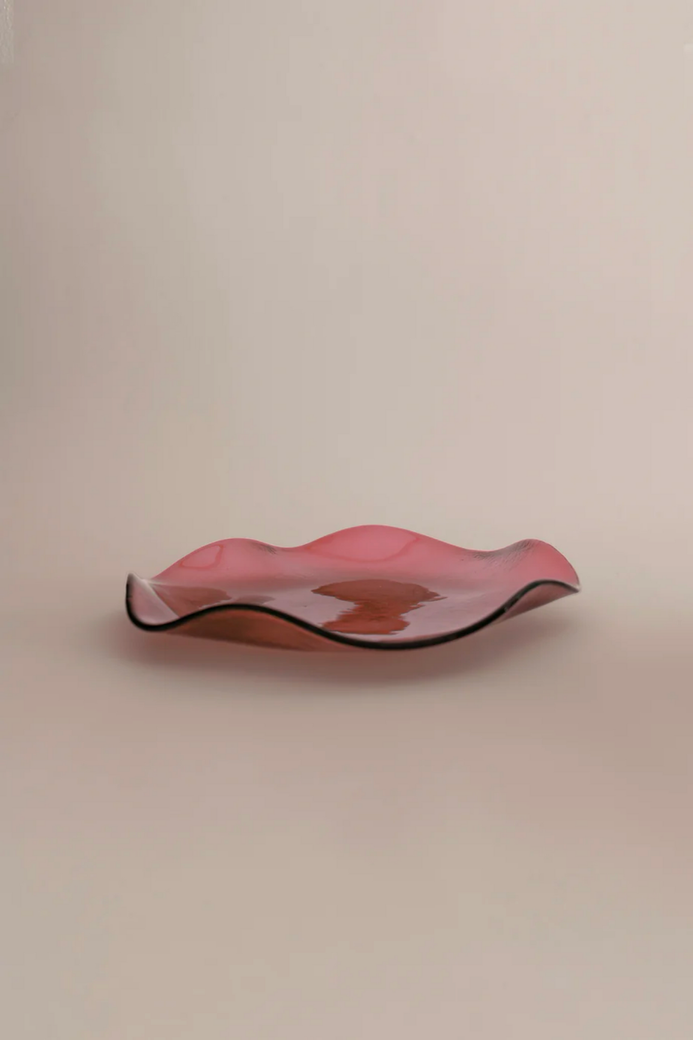 Large Petal Plate - Rose Transparent Sophie Lou Jacobsen