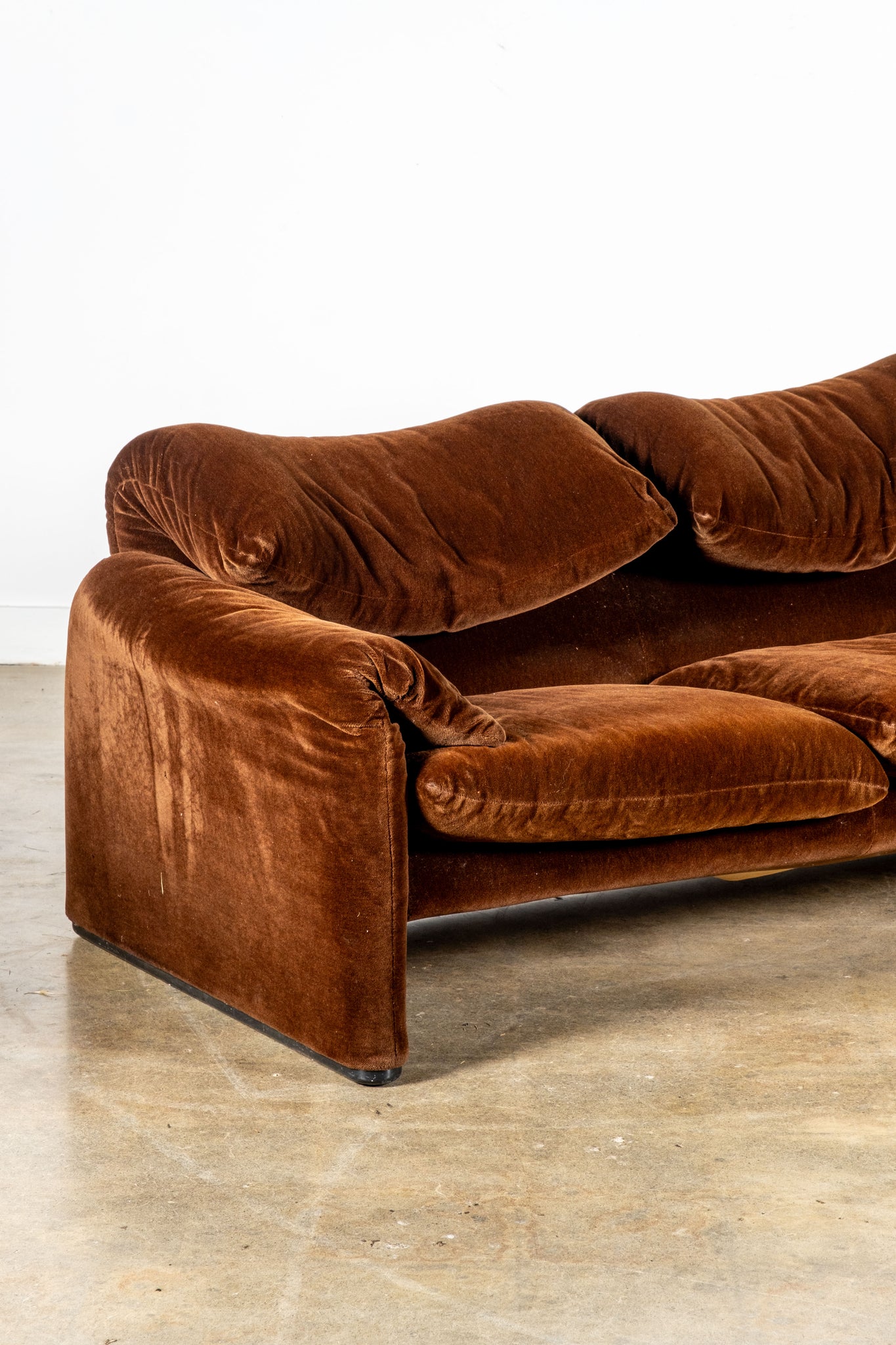 Maralunga 3-Seater Sofa in Original Brown Velvet