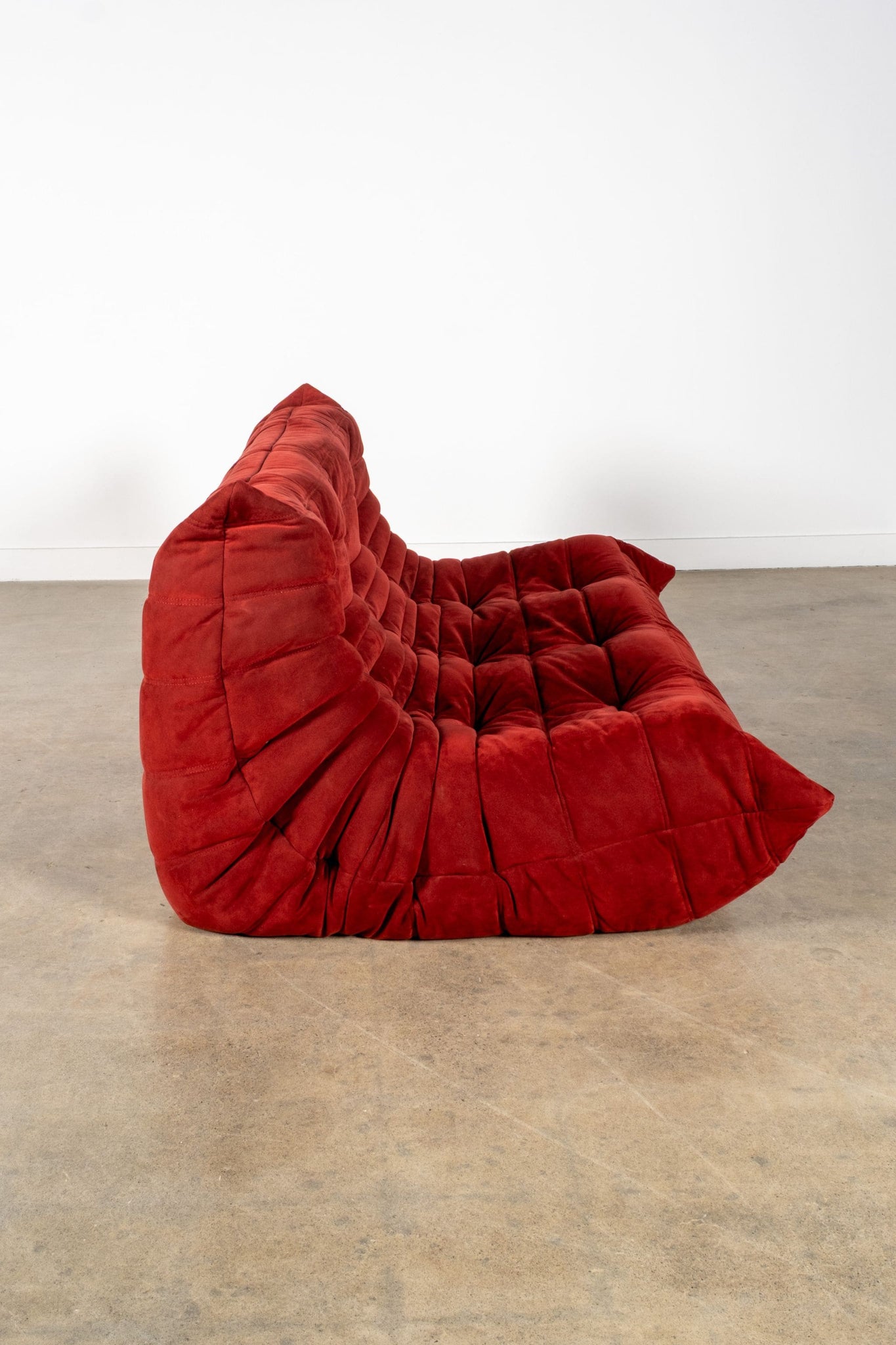 Pure White Lines 3-Seater TOGO, Original Burgundy Fabric | Bonne Choice