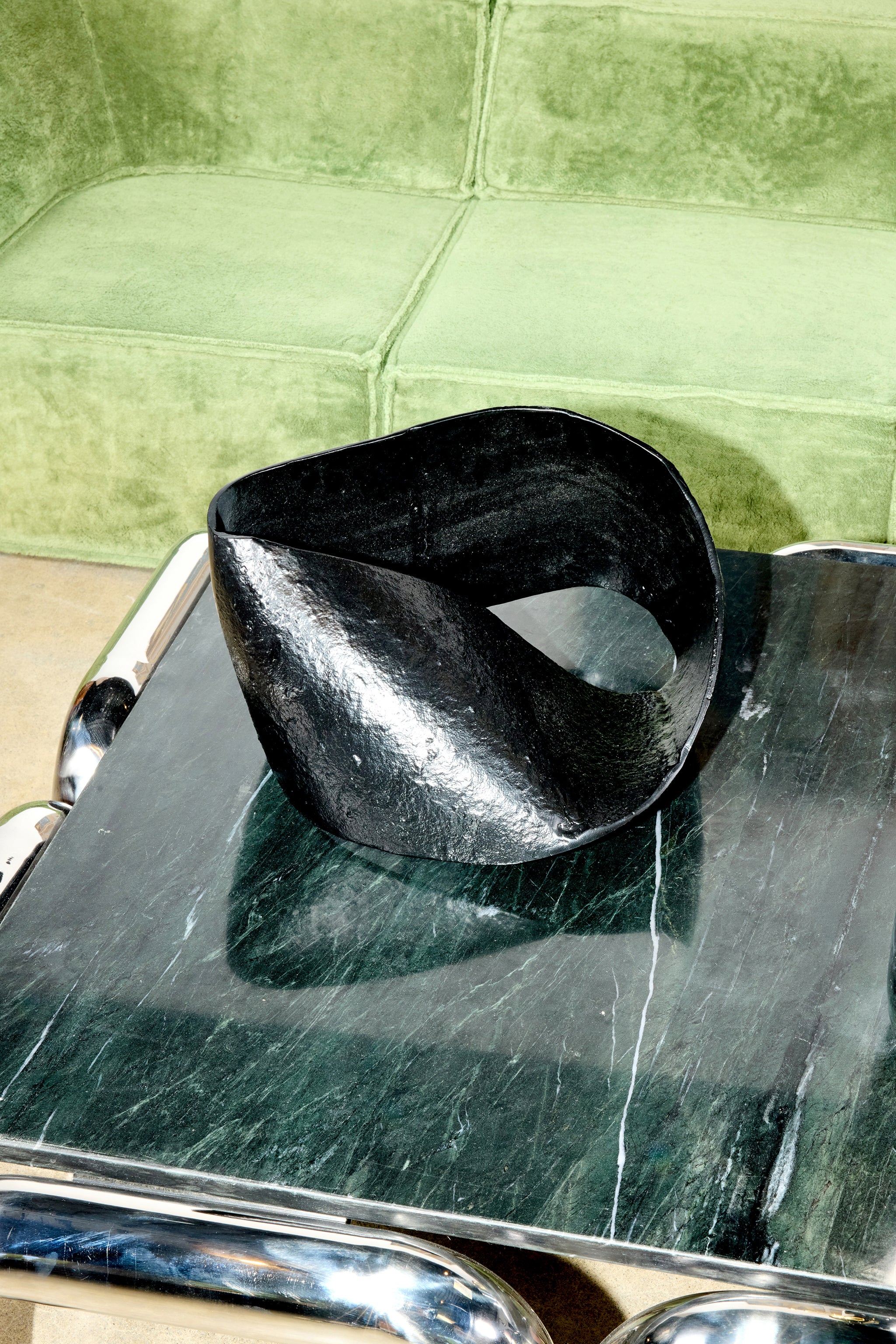 Möbius Strip Sculpture | Bonne Choice