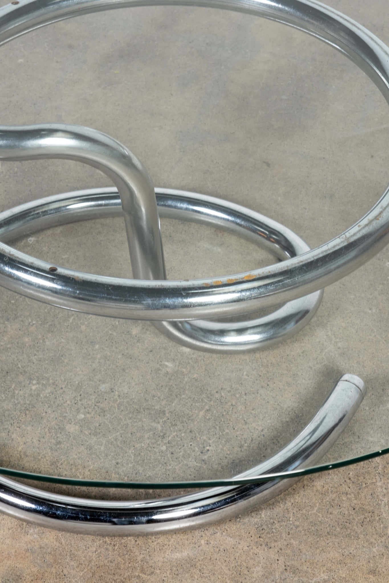 Vintage Anaconda Chrome and Glass Coffee Table 1970s Paul Tuttle, glass and chrome detail