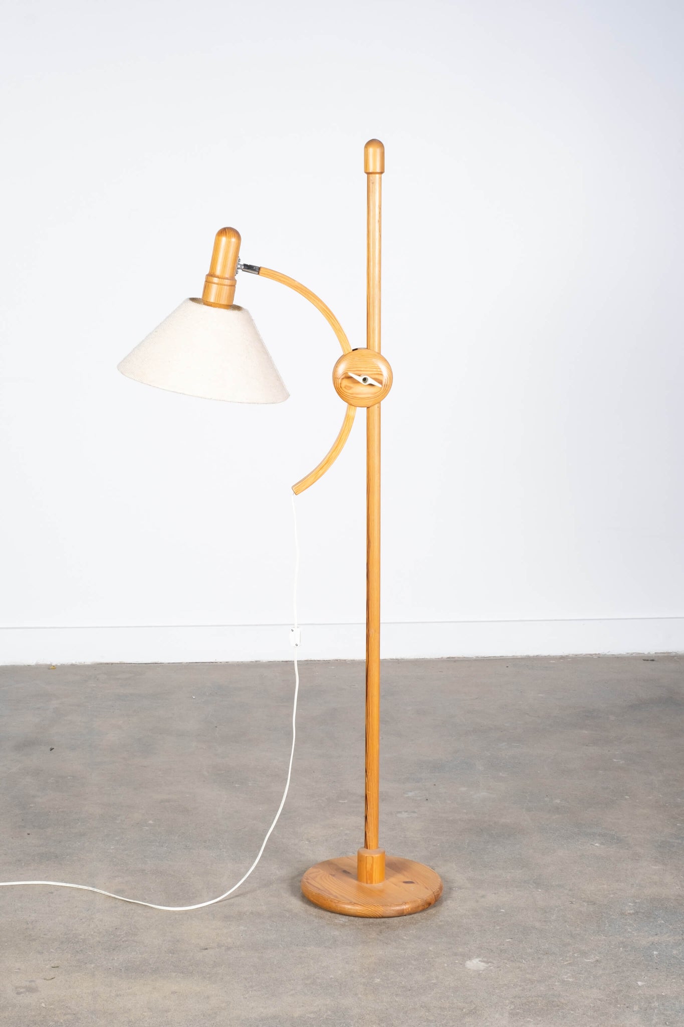 Vintage Arc Pivot Floor Lamp in Pine, side view with a lowered lamp