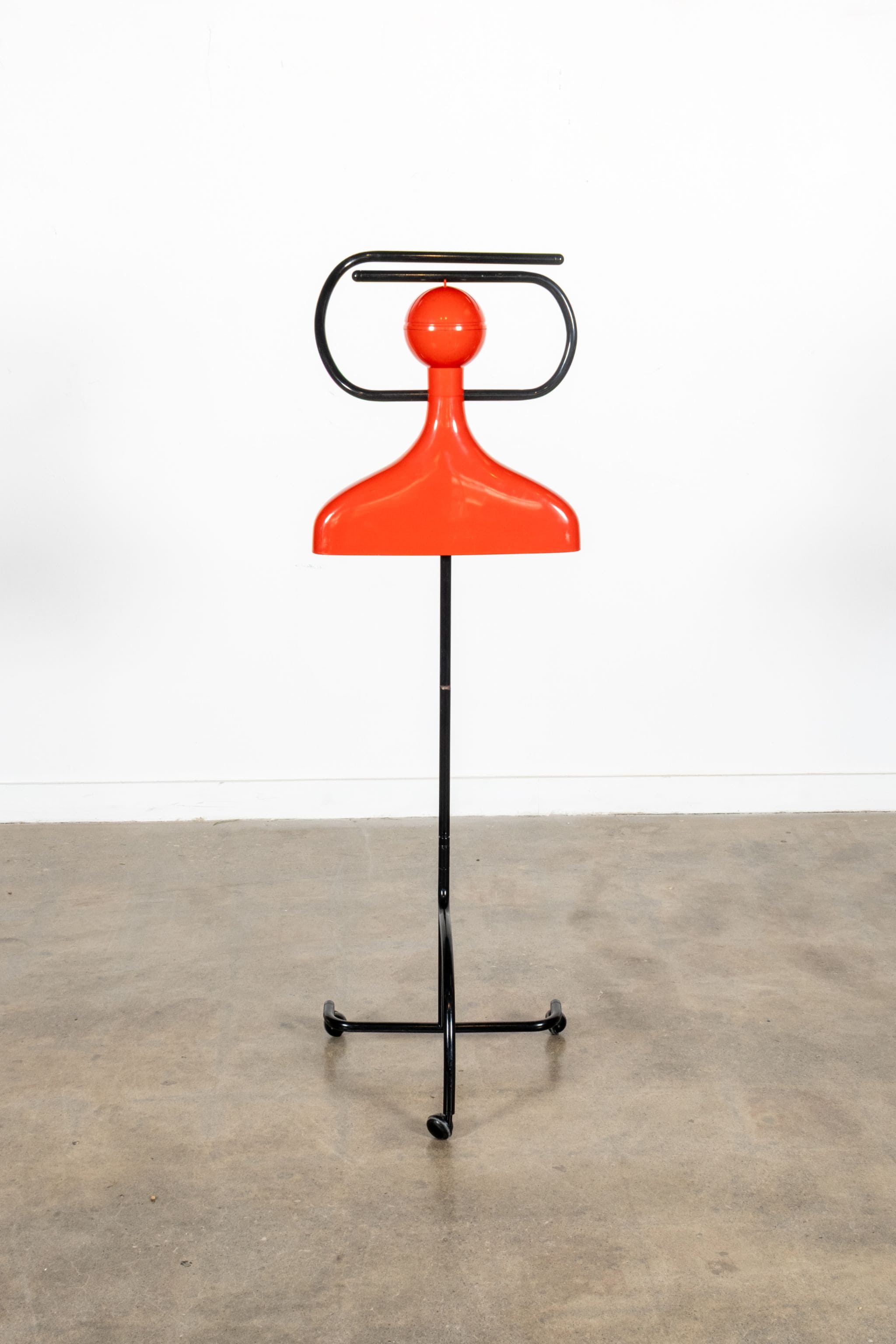 Black-Red-Coat-Pant-Rack-