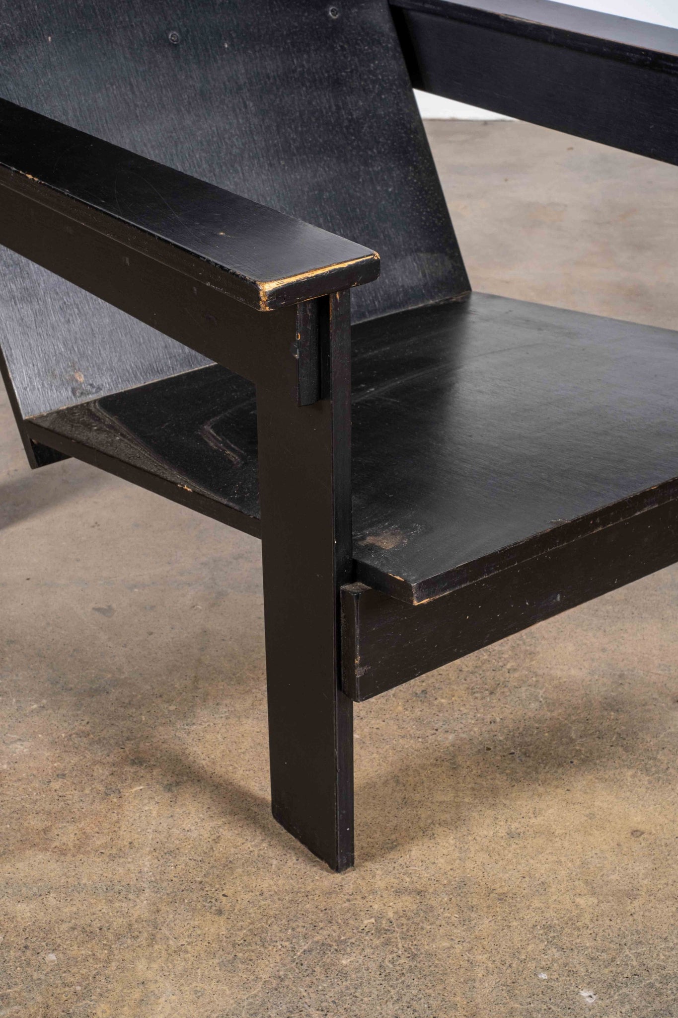 Black Slat Lounge Chair in the style of Gerrit Rietveld | Bonne Choice