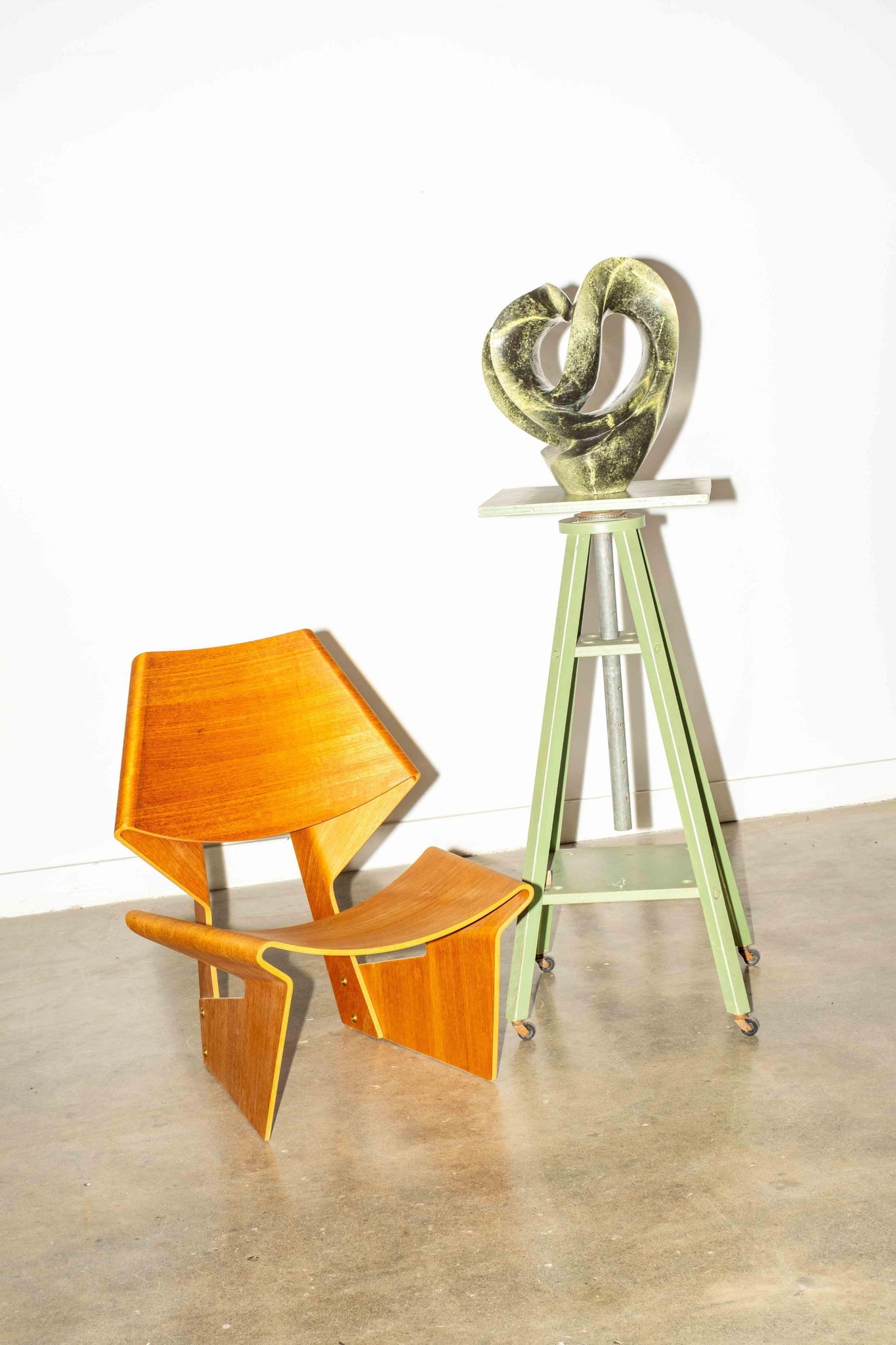 Bow Chair | Bonne Choice