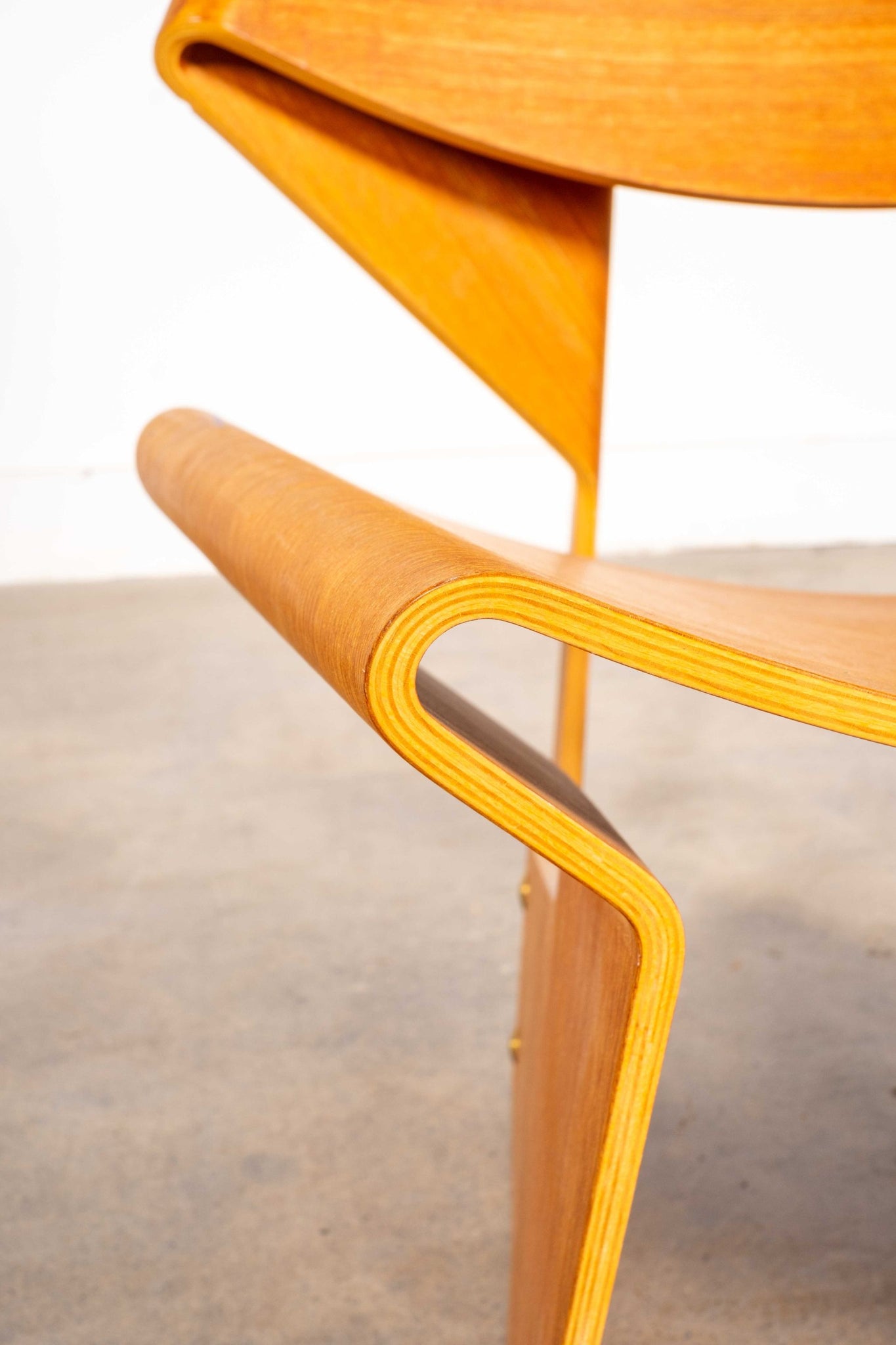 Bow Chair | Bonne Choice