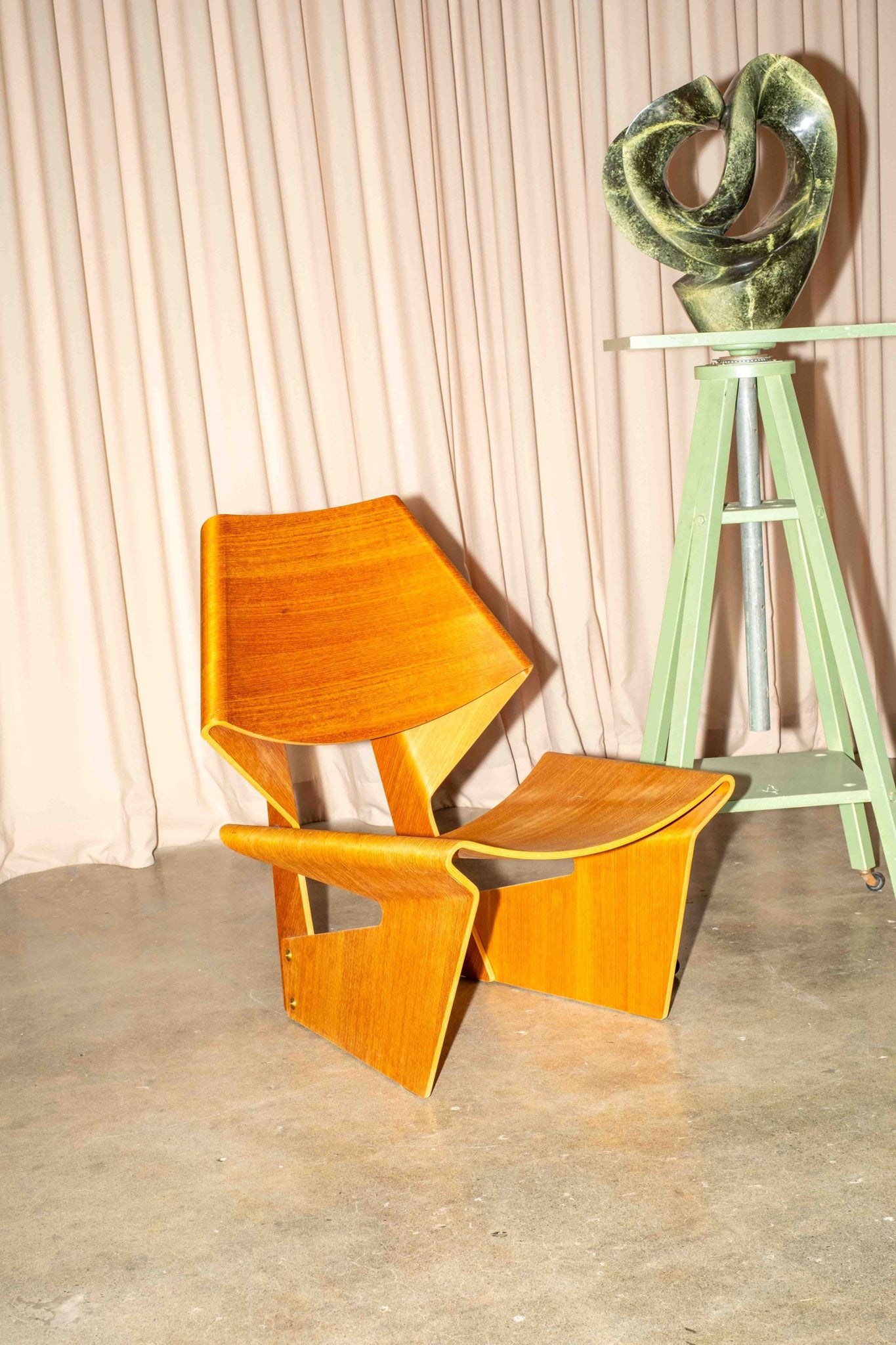 Bow Chair | Bonne Choice