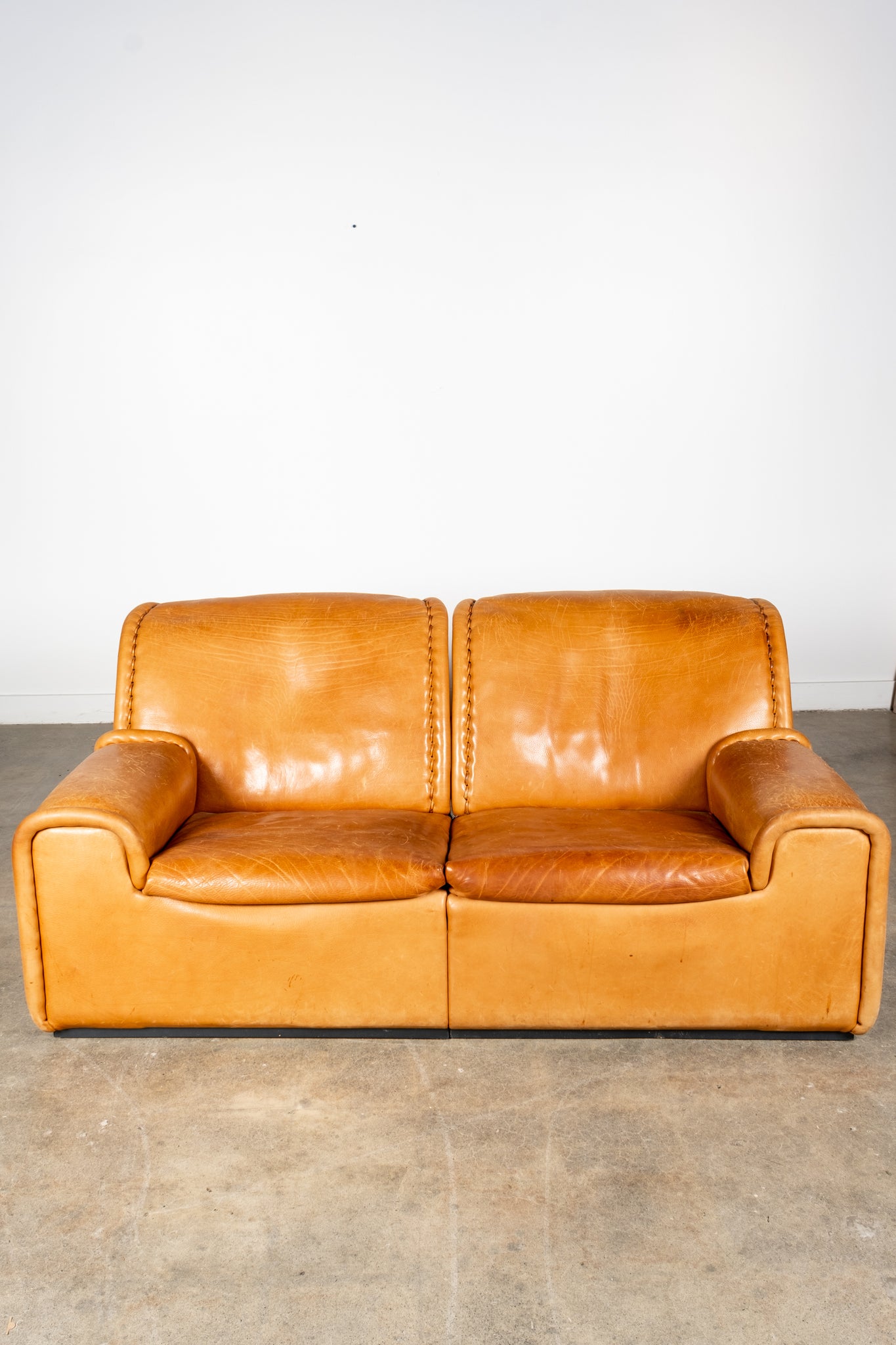 Bonne Choice - Bull Leather 2 Seater Sofa