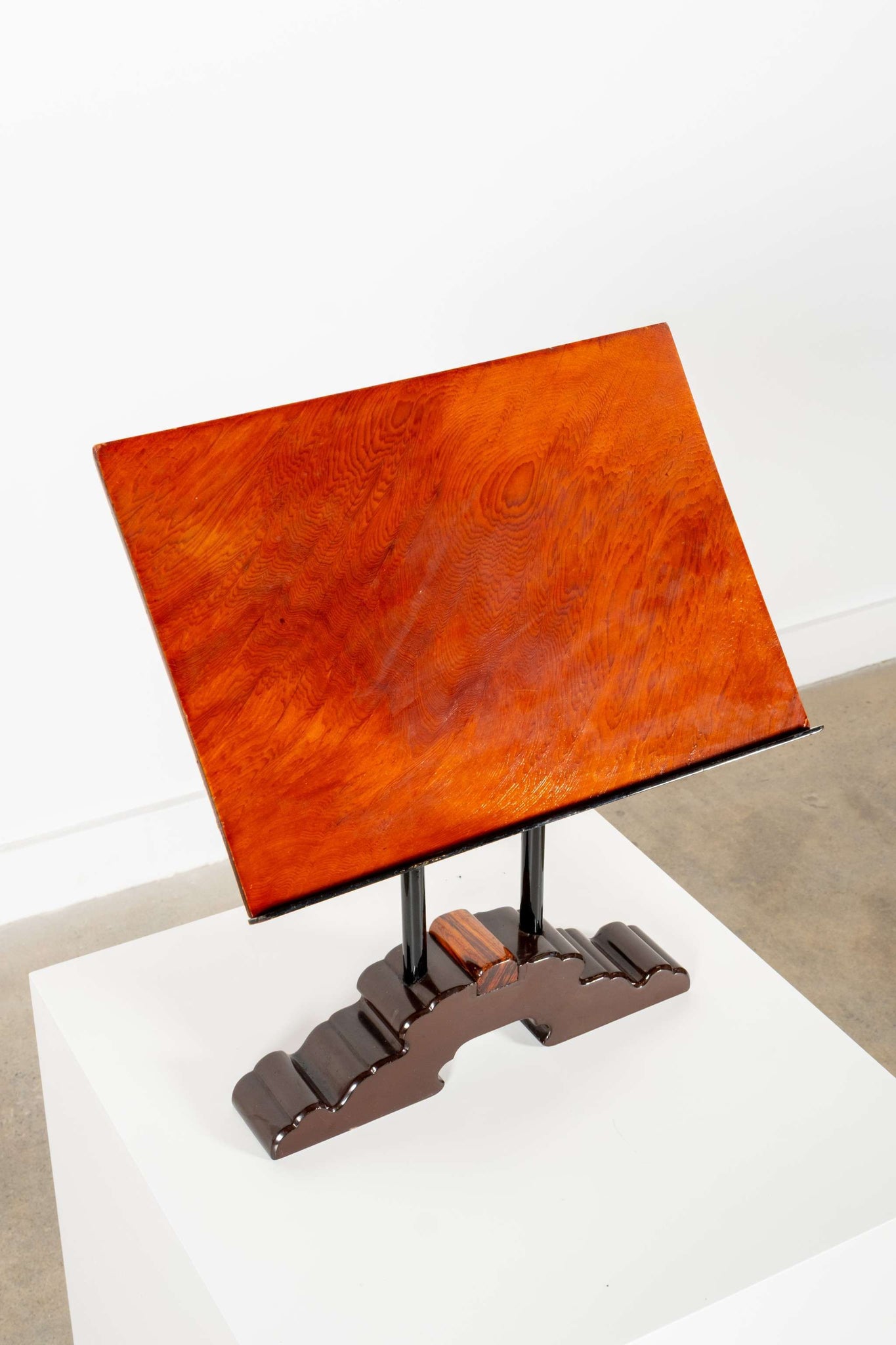 Burl Wood Veneer Book Stand