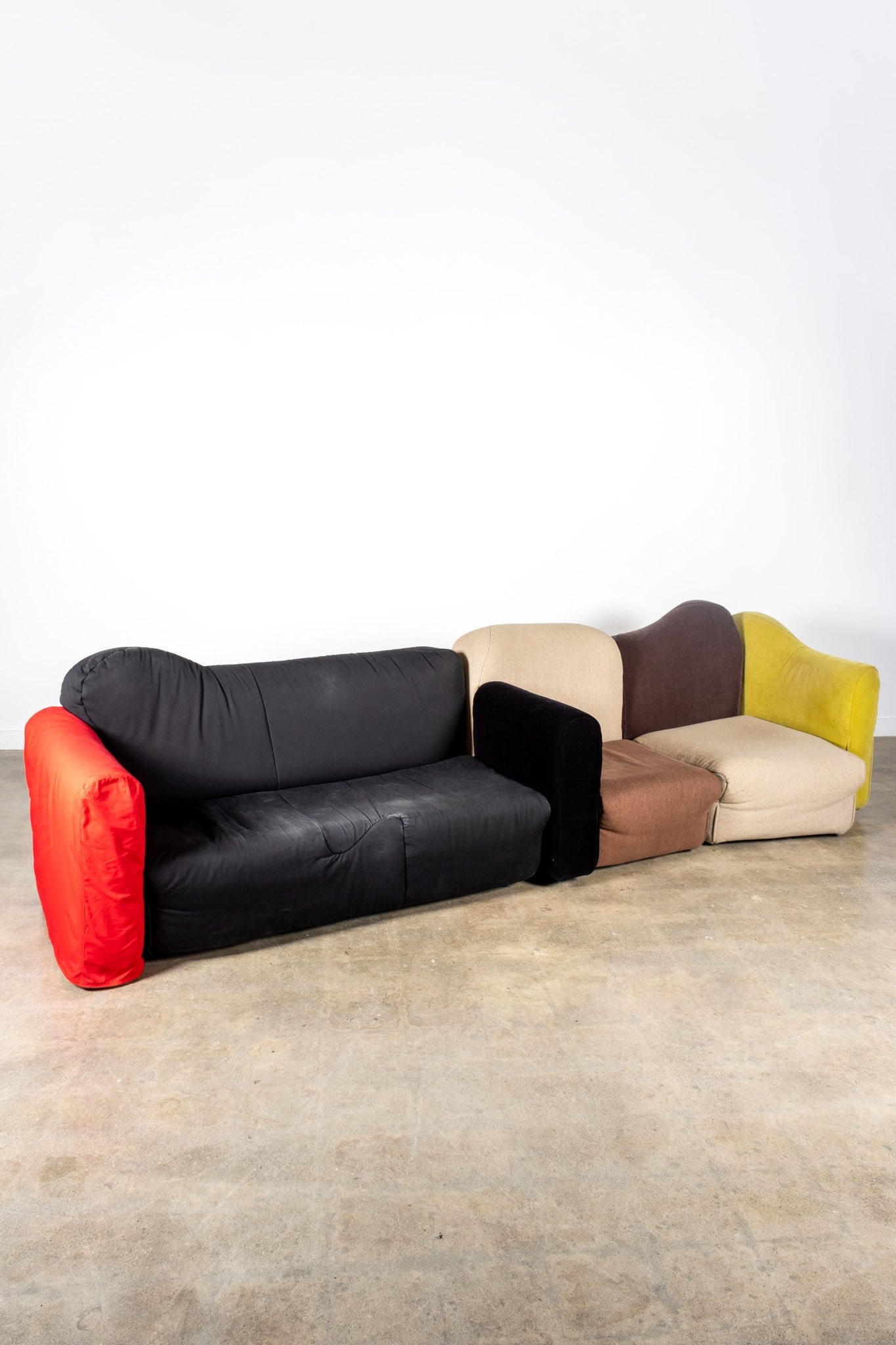 Cassina Cannaregio Sofa, Black and Red by Gaetano Pesce | Bonne Choice