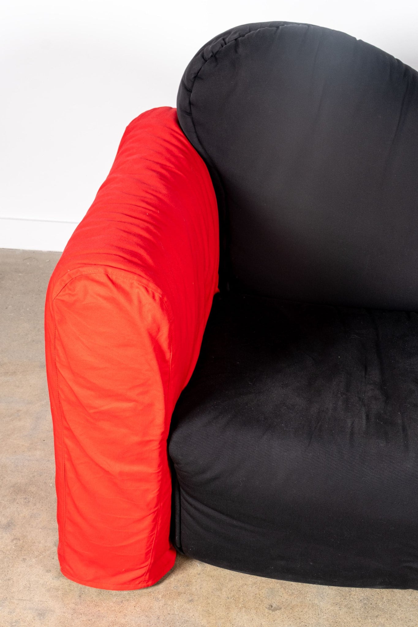 Cassina Cannaregio Sofa, Black and Red by Gaetano Pesce | Bonne Choice
