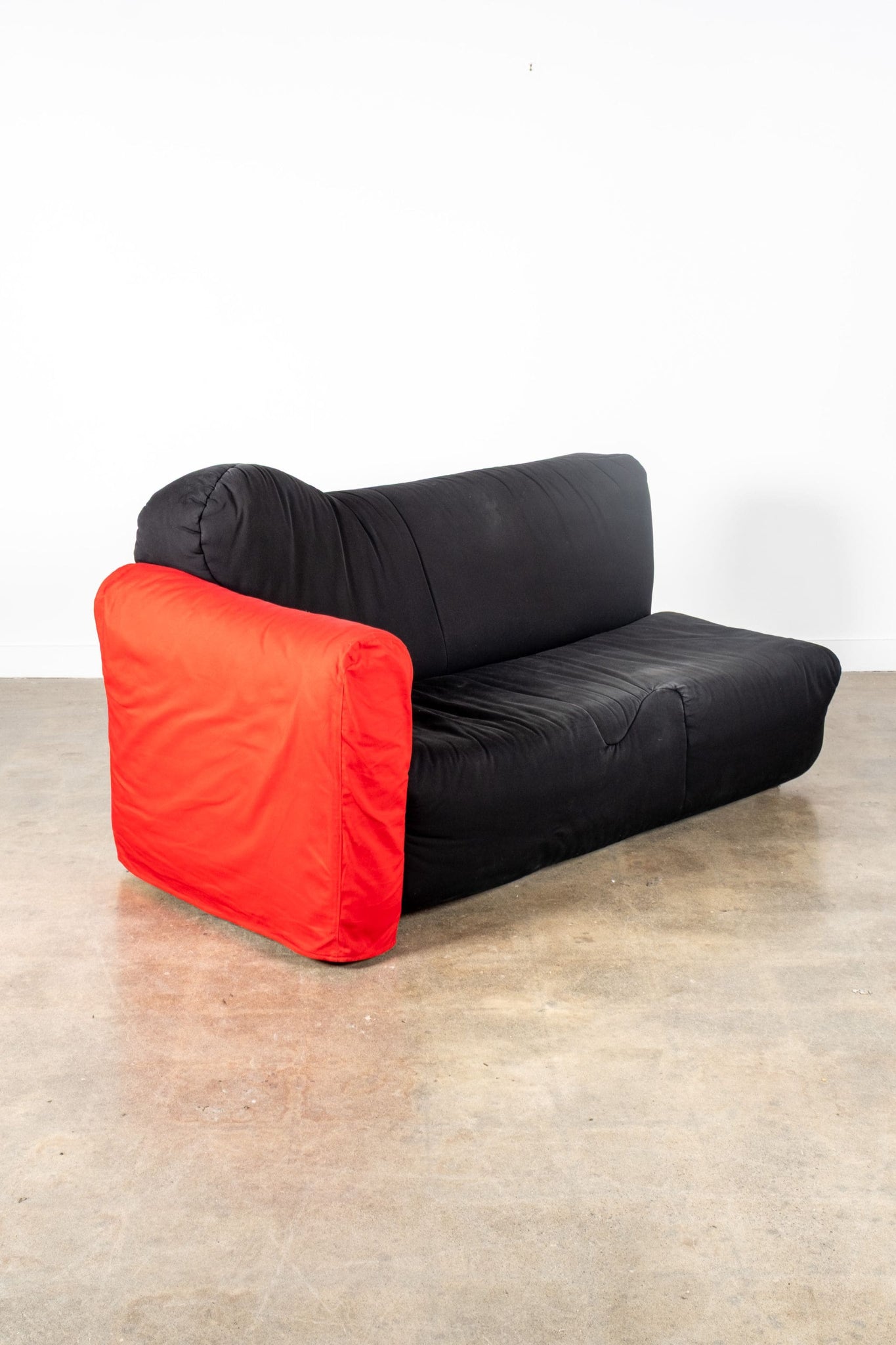 Cassina Cannaregio Sofa, Black and Red by Gaetano Pesce | Bonne Choice