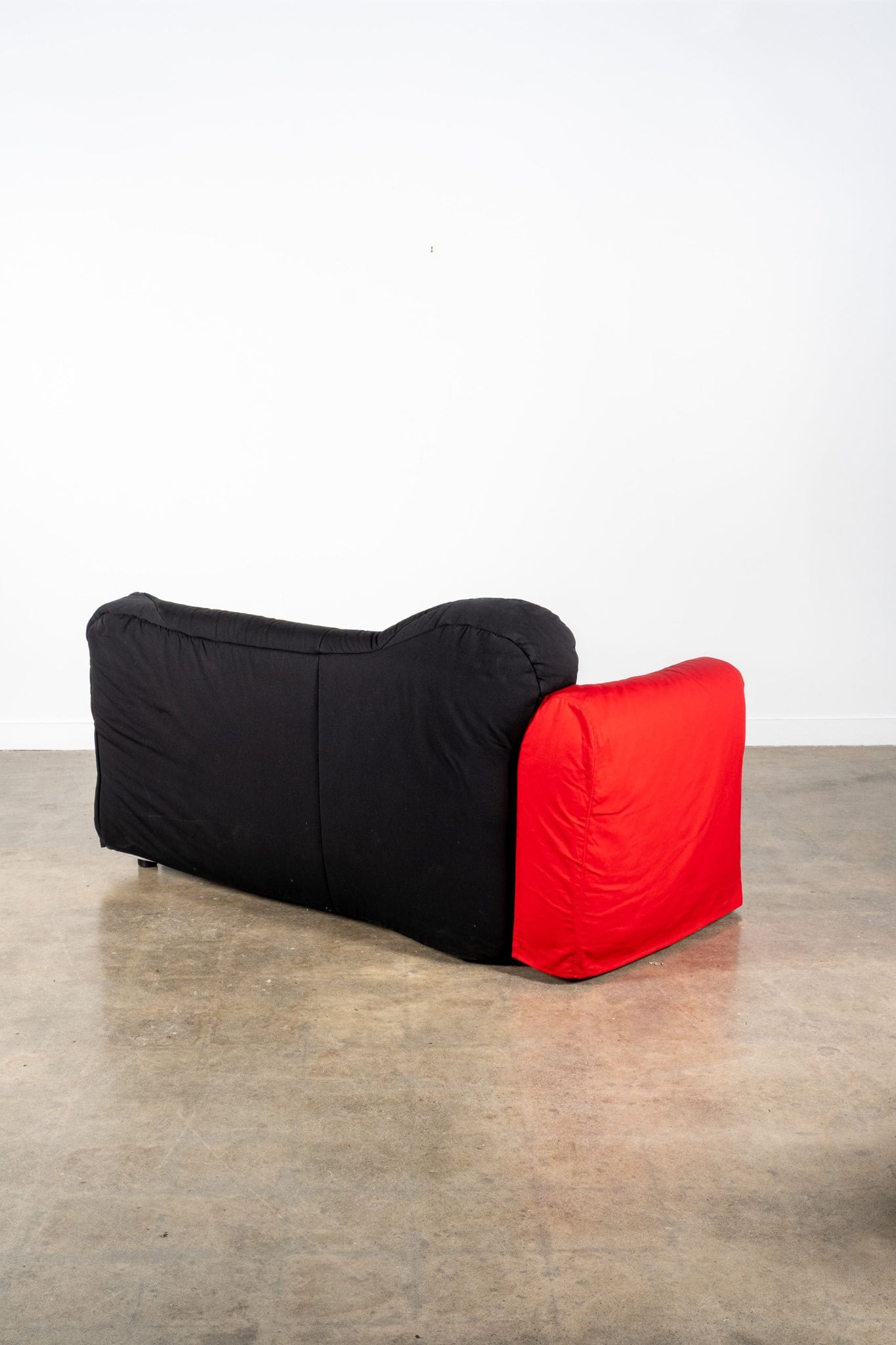 Cassina Cannaregio Sofa, Black and Red by Gaetano Pesce | Bonne Choice