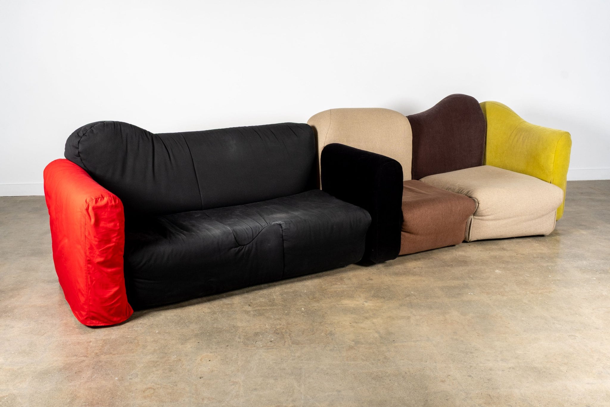 Cassina Cannaregio Sofa, Black and Red by Gaetano Pesce | Bonne Choice