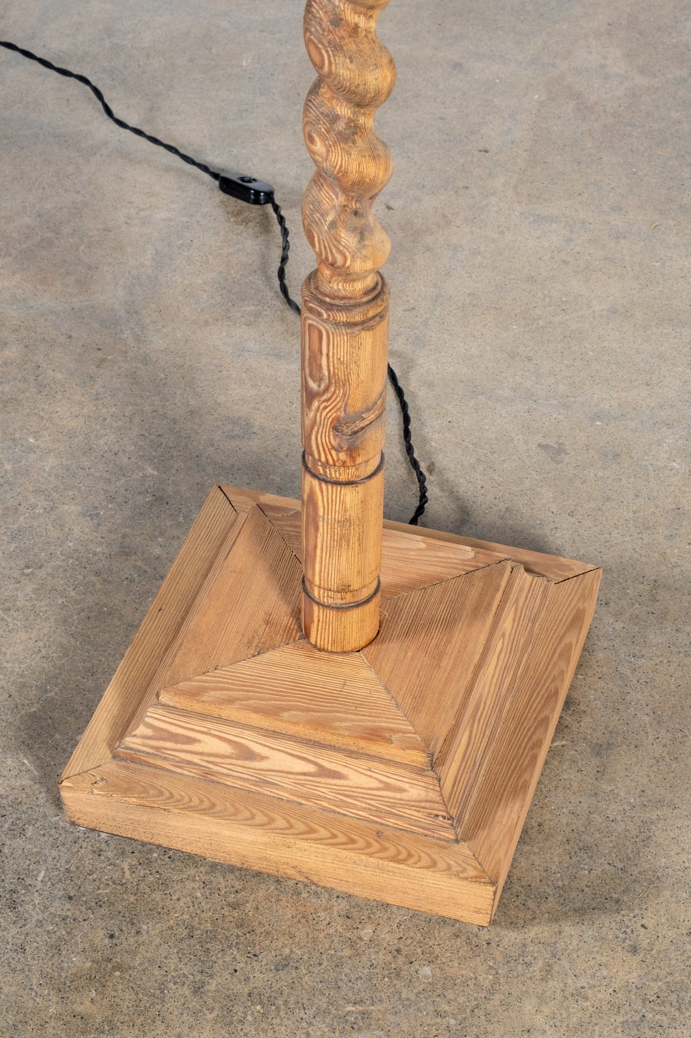 Spiral Carved Wood Floor Lamp