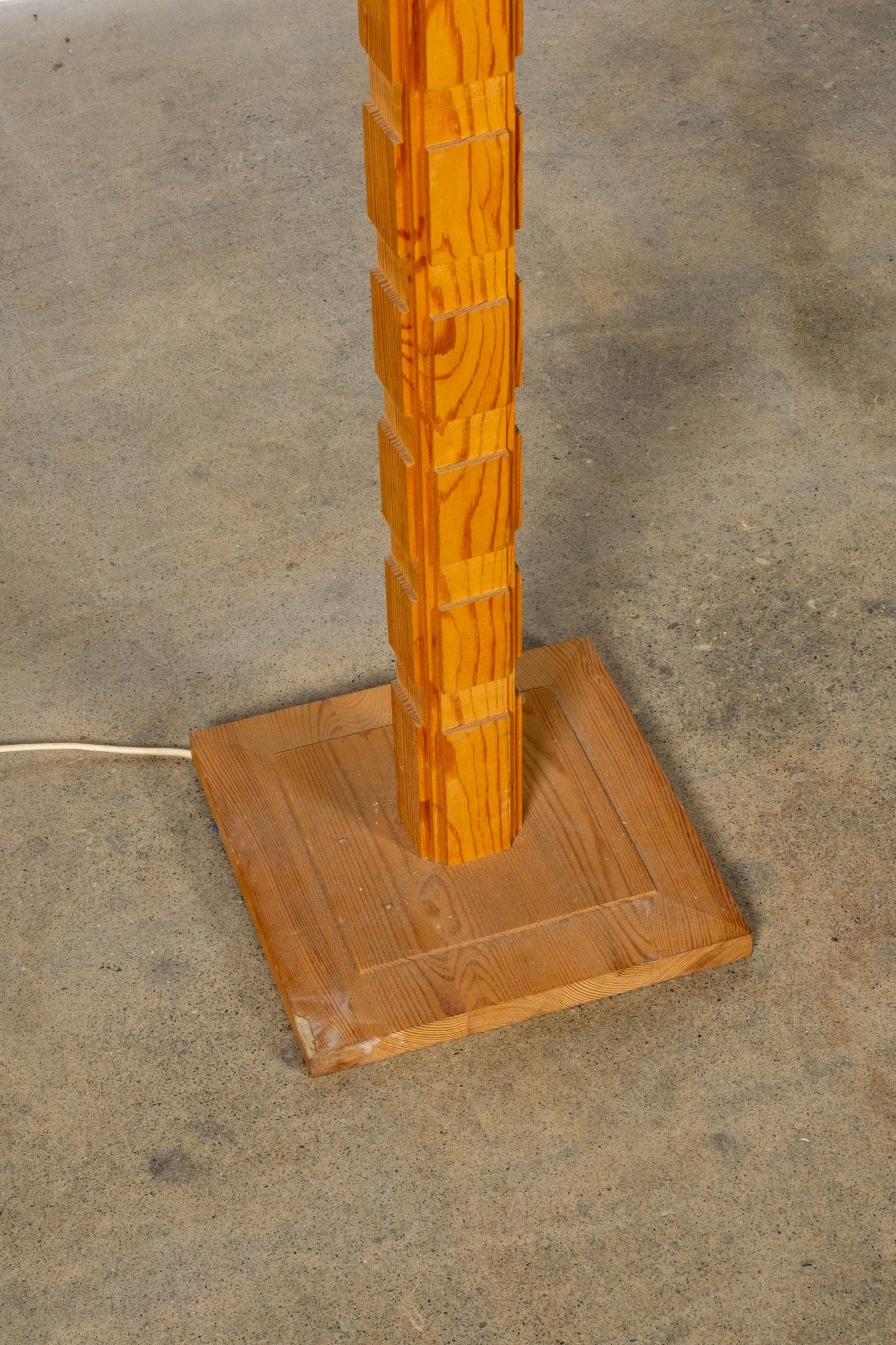 Vintage Carved Wood Floor Lamp | Bonne Choice