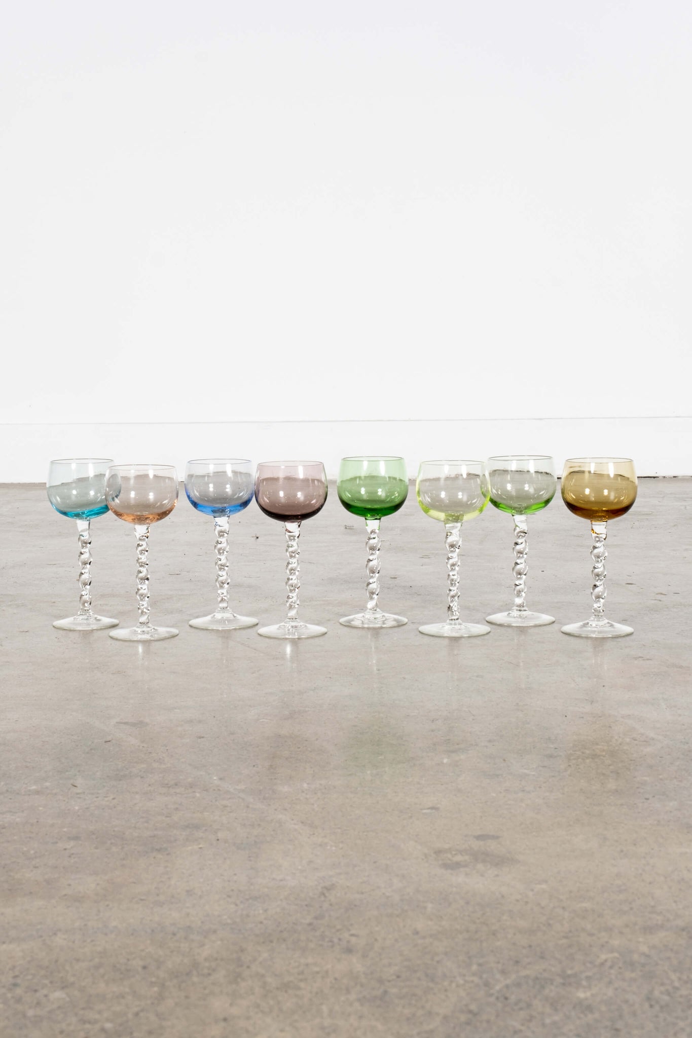 Bonne Choice - Set of 8 Coloured Wineglasses