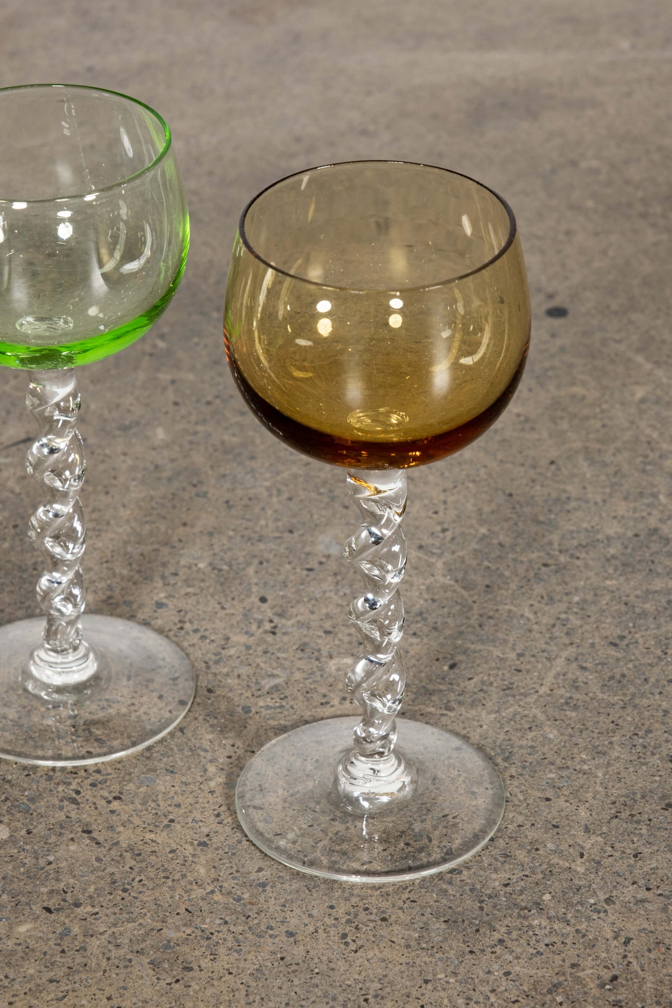 Bonne Choice - Set of 8 Coloured Wineglasses