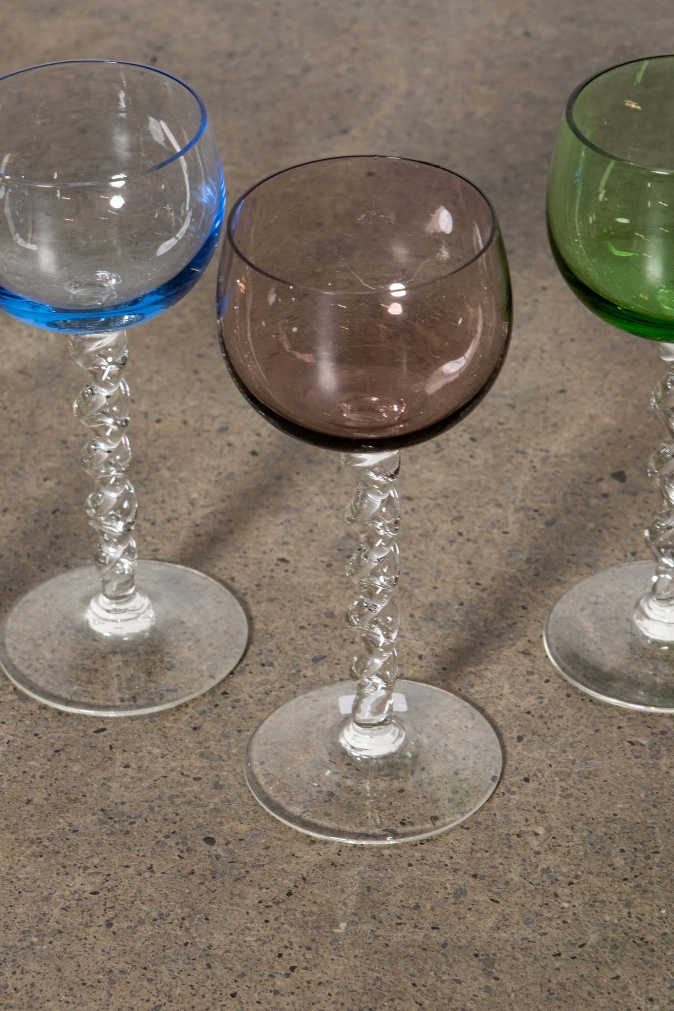 Bonne Choice - Set of 8 Coloured Wineglasses