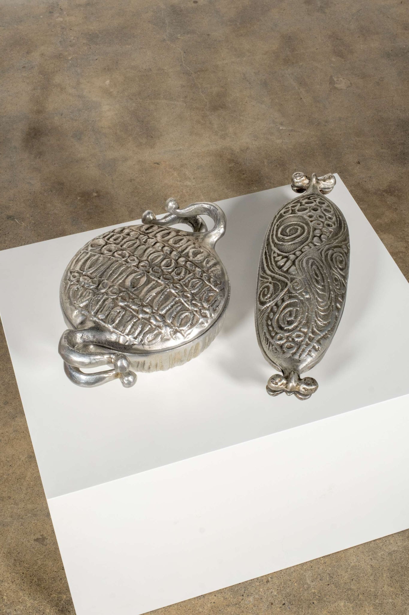 Covered Casserole Dish, Round