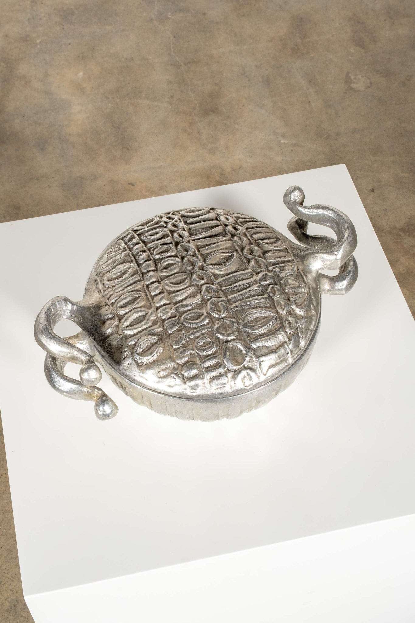 Covered Casserole Dish, Round