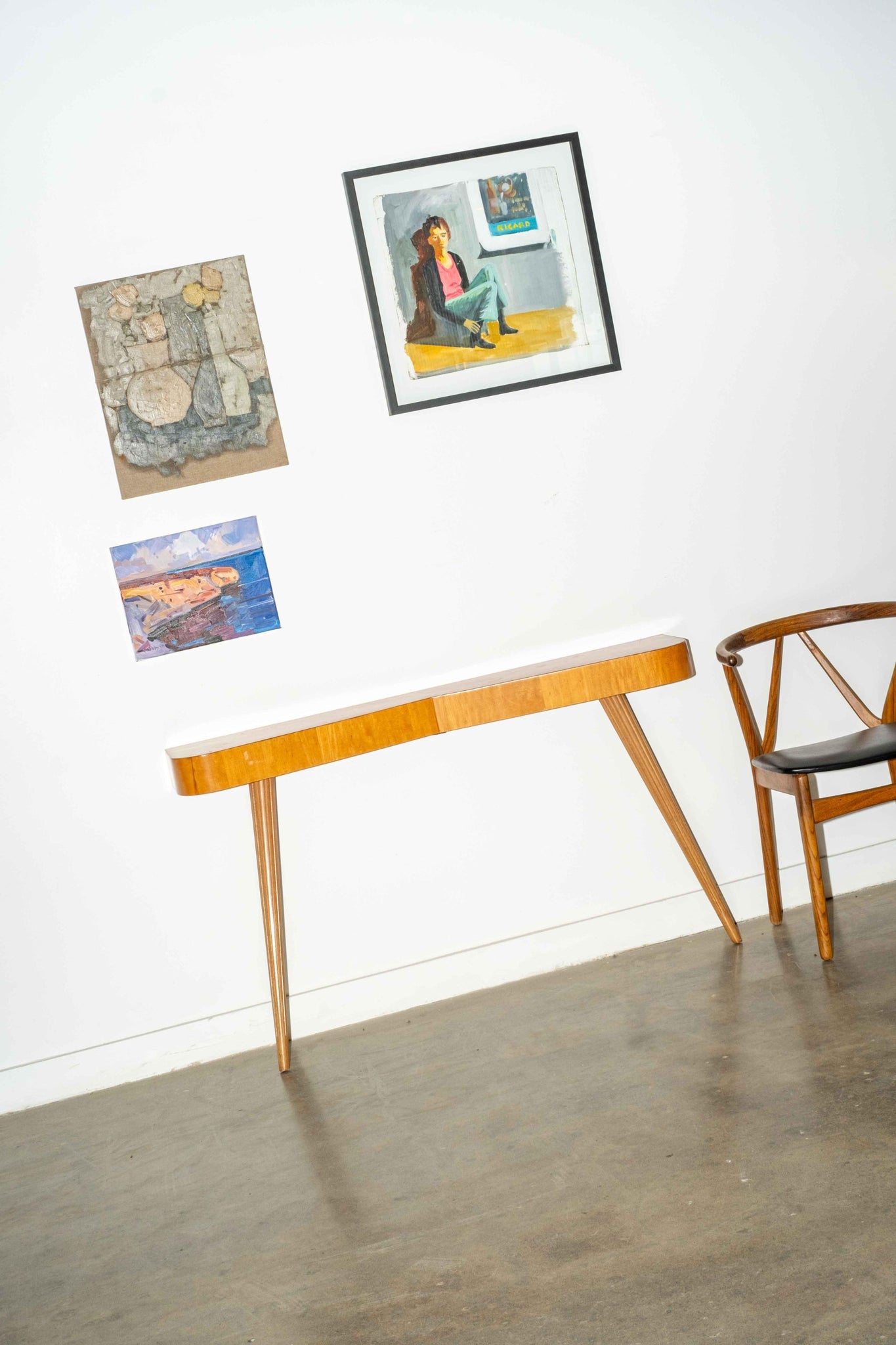 Curved Wood Console Table | Bonne Choice