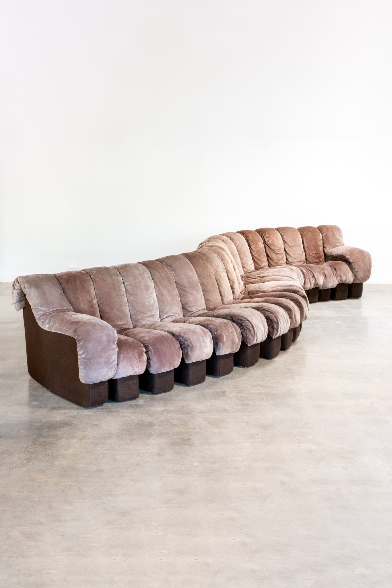 DS 600 “Non-Stop” Sectional, Taupe Suede