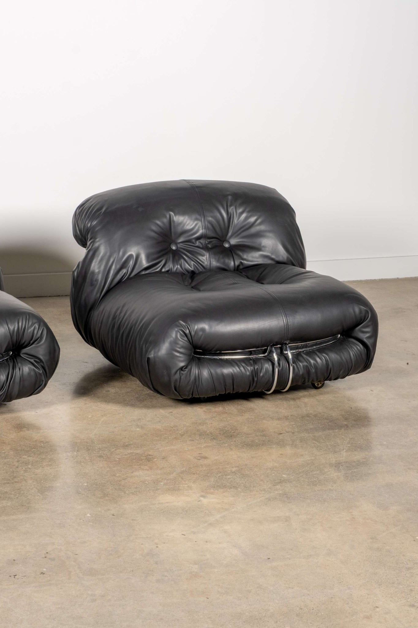 Pair of Soriana Lounge Chairs in Black Leather