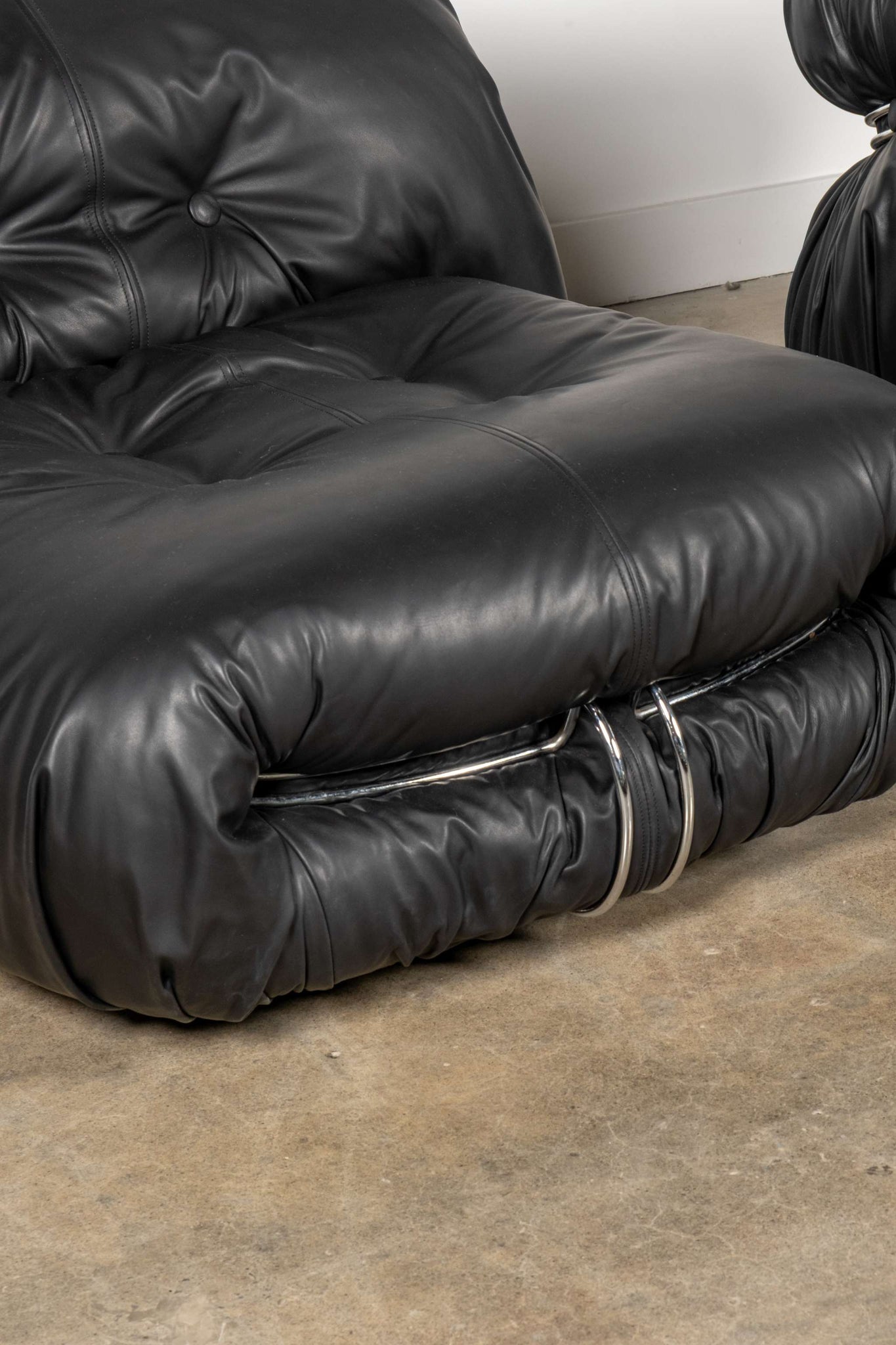 Pair of Soriana Lounge Chairs in Black Leather