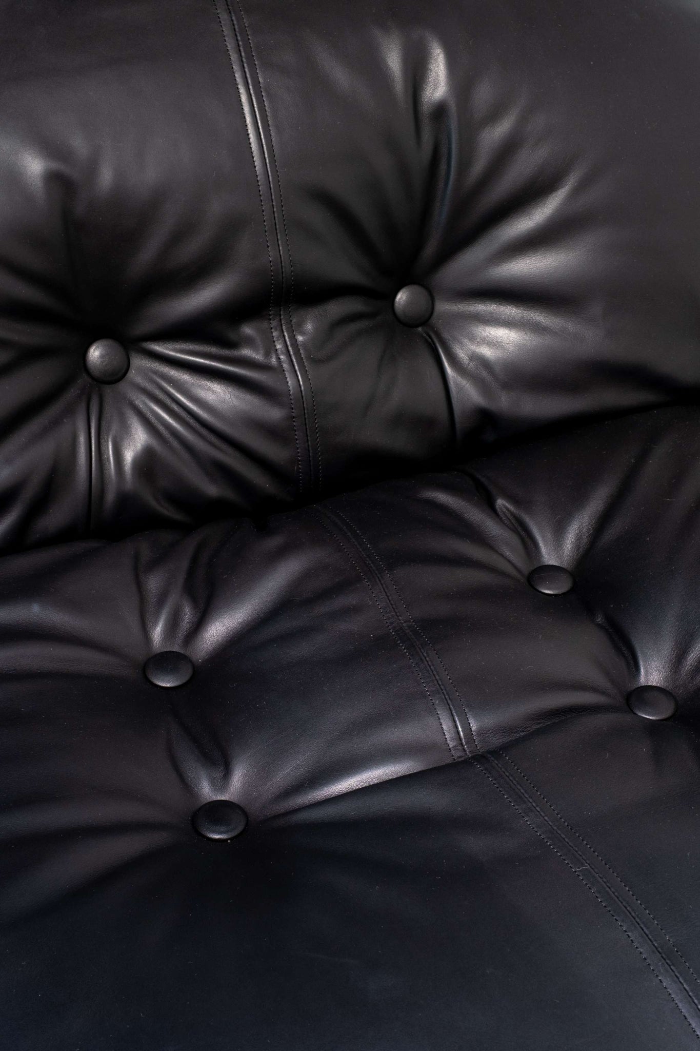 Pair of Soriana Lounge Chairs in Black Leather