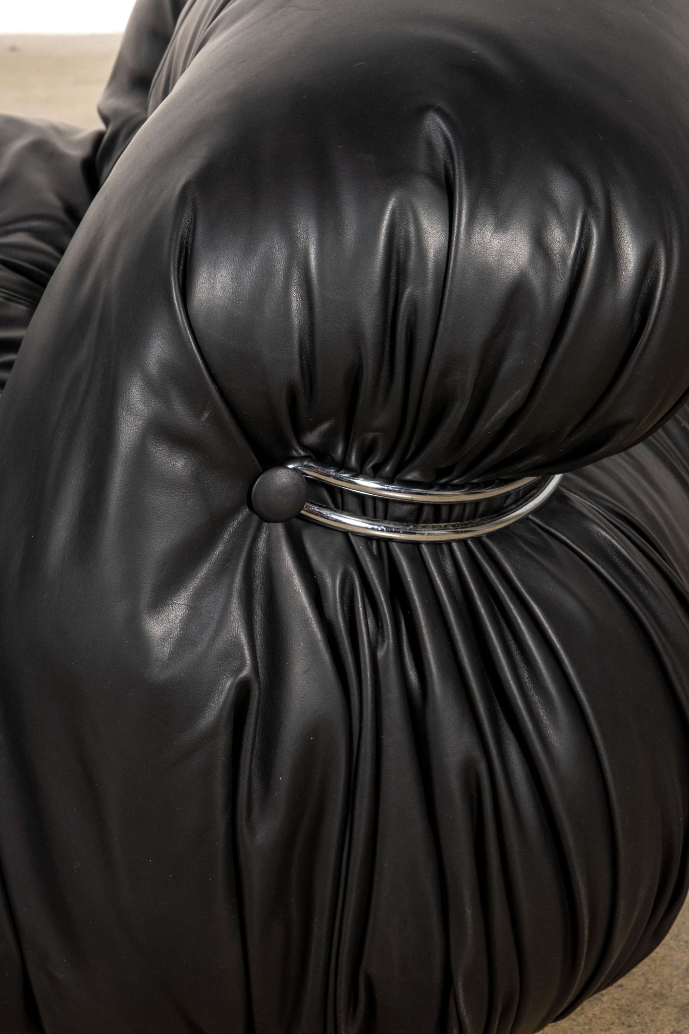 Pair of Soriana Lounge Chairs in Black Leather