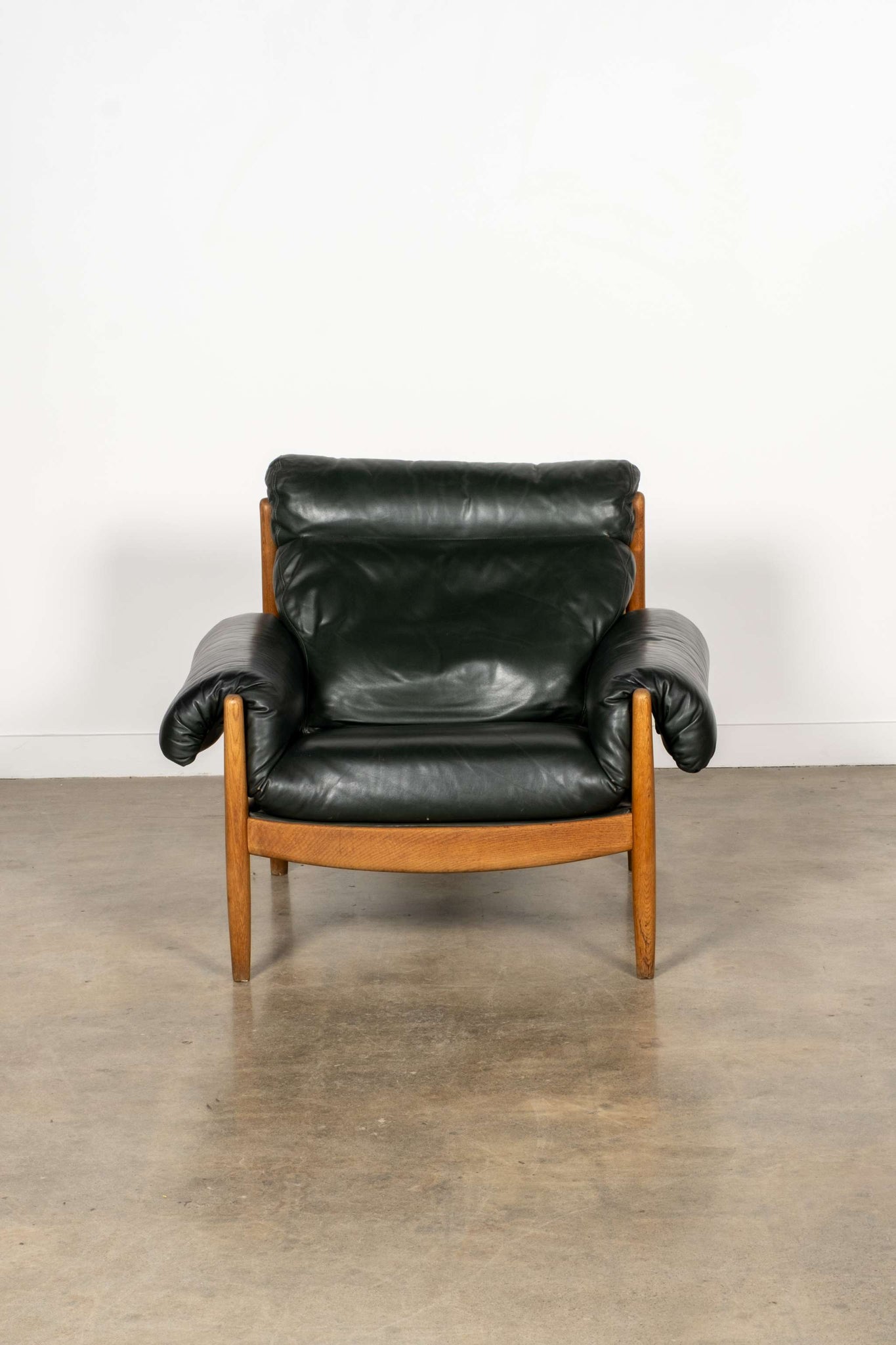 Dark Green Leather Lounge Chair