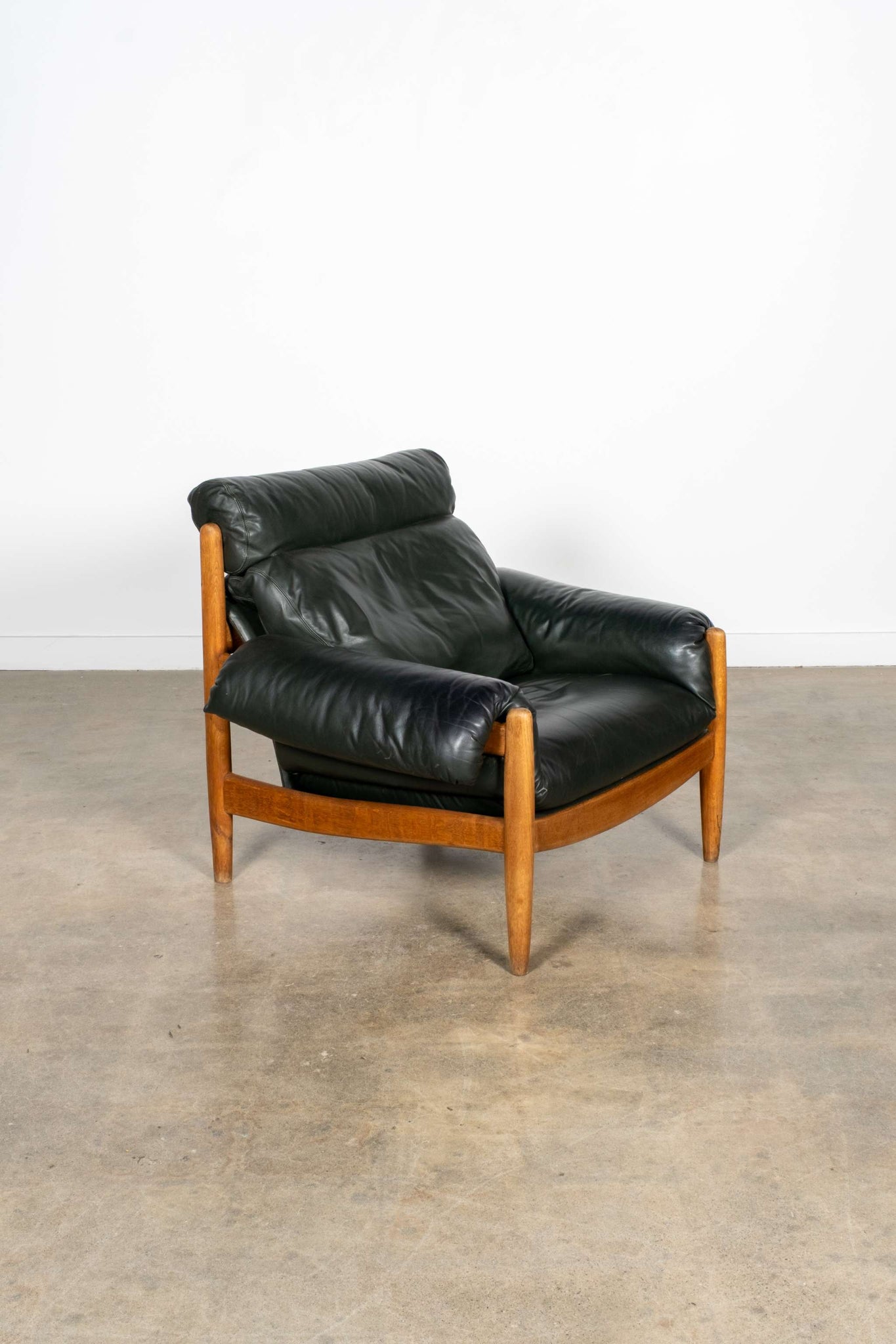 Dark Green Leather Lounge Chair