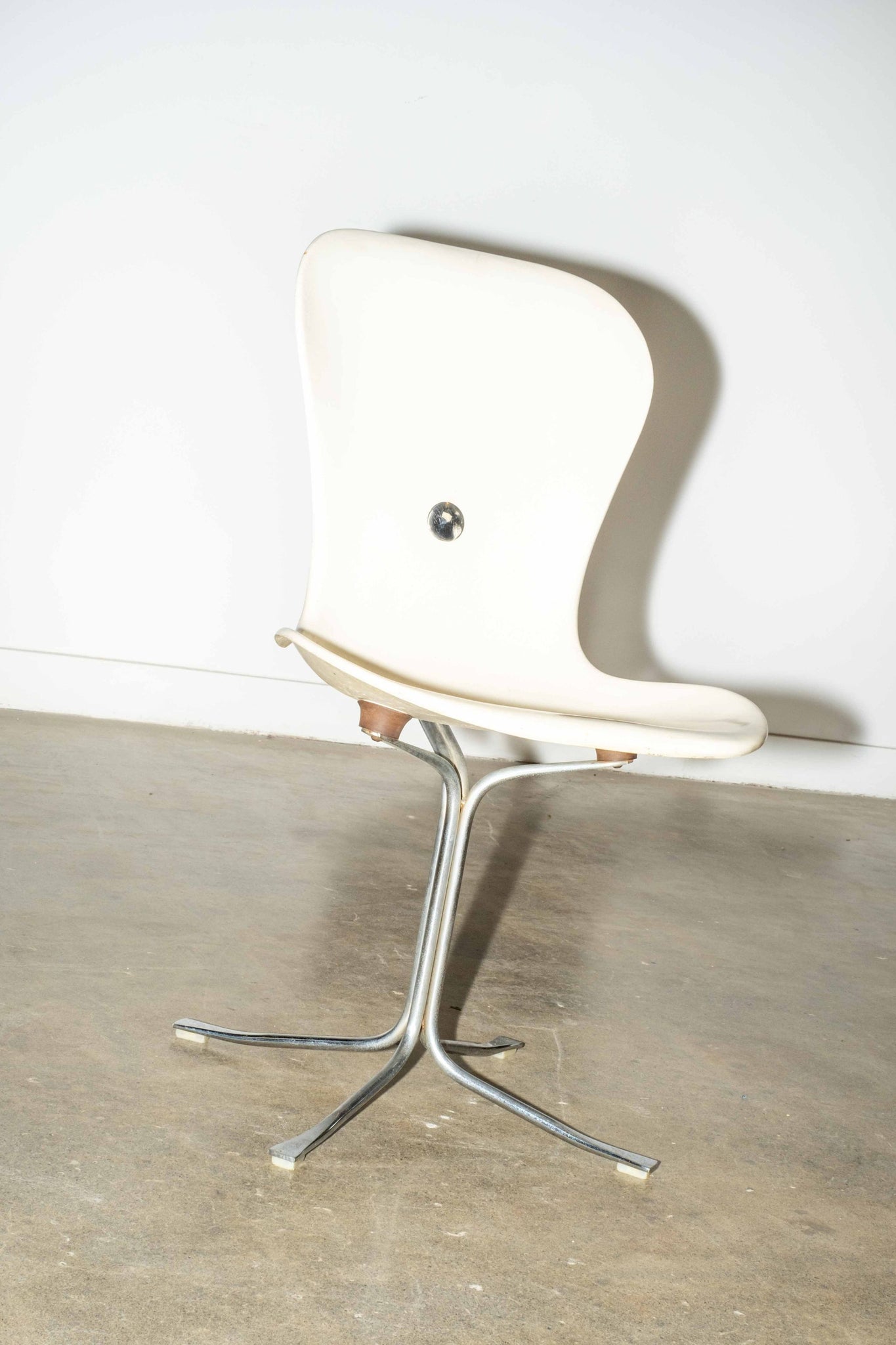 Ion Chair | Bonne Choice