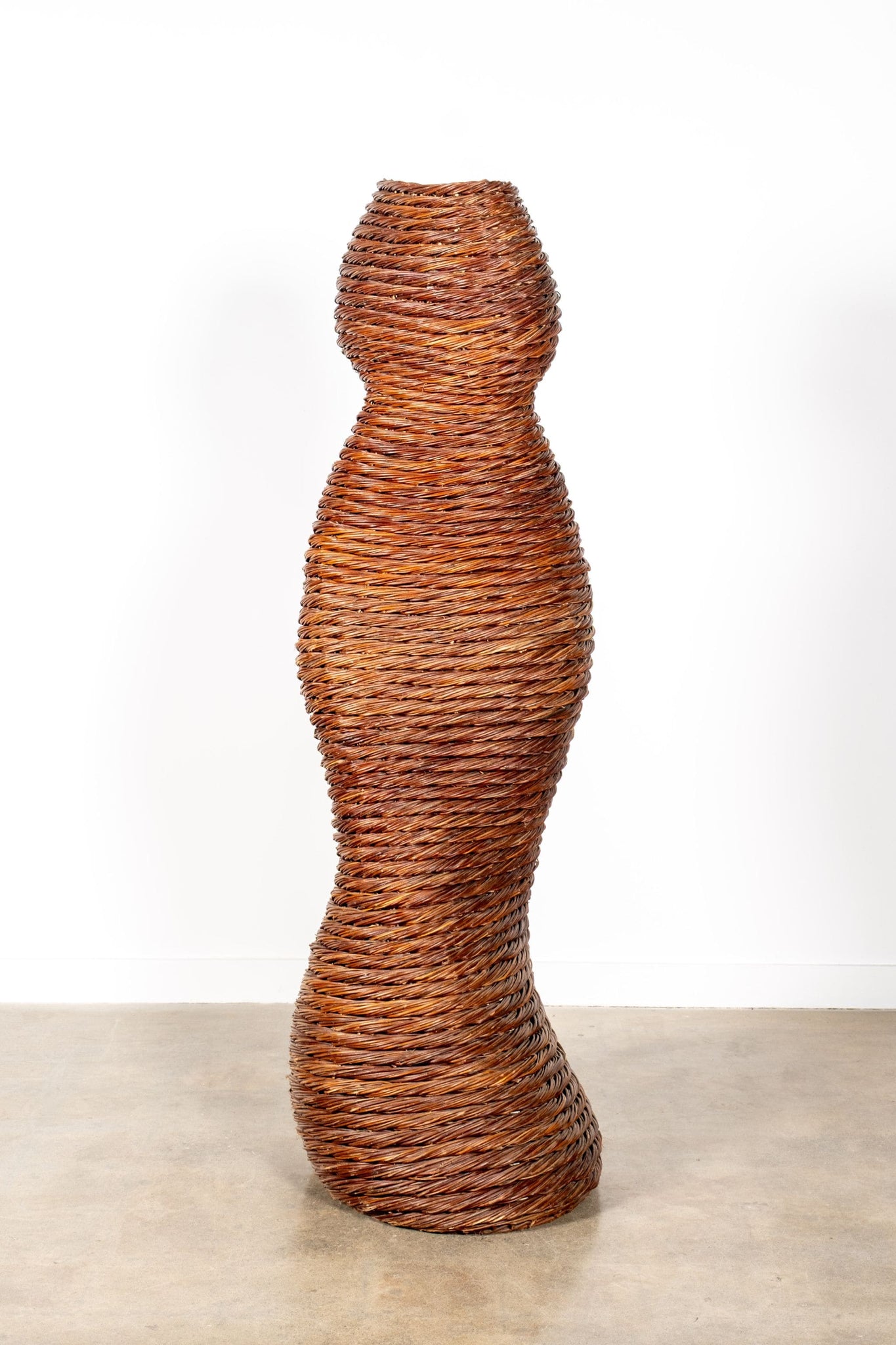 Large Woven Freeform Sculpture by Klaus Titze | Bonne Choice