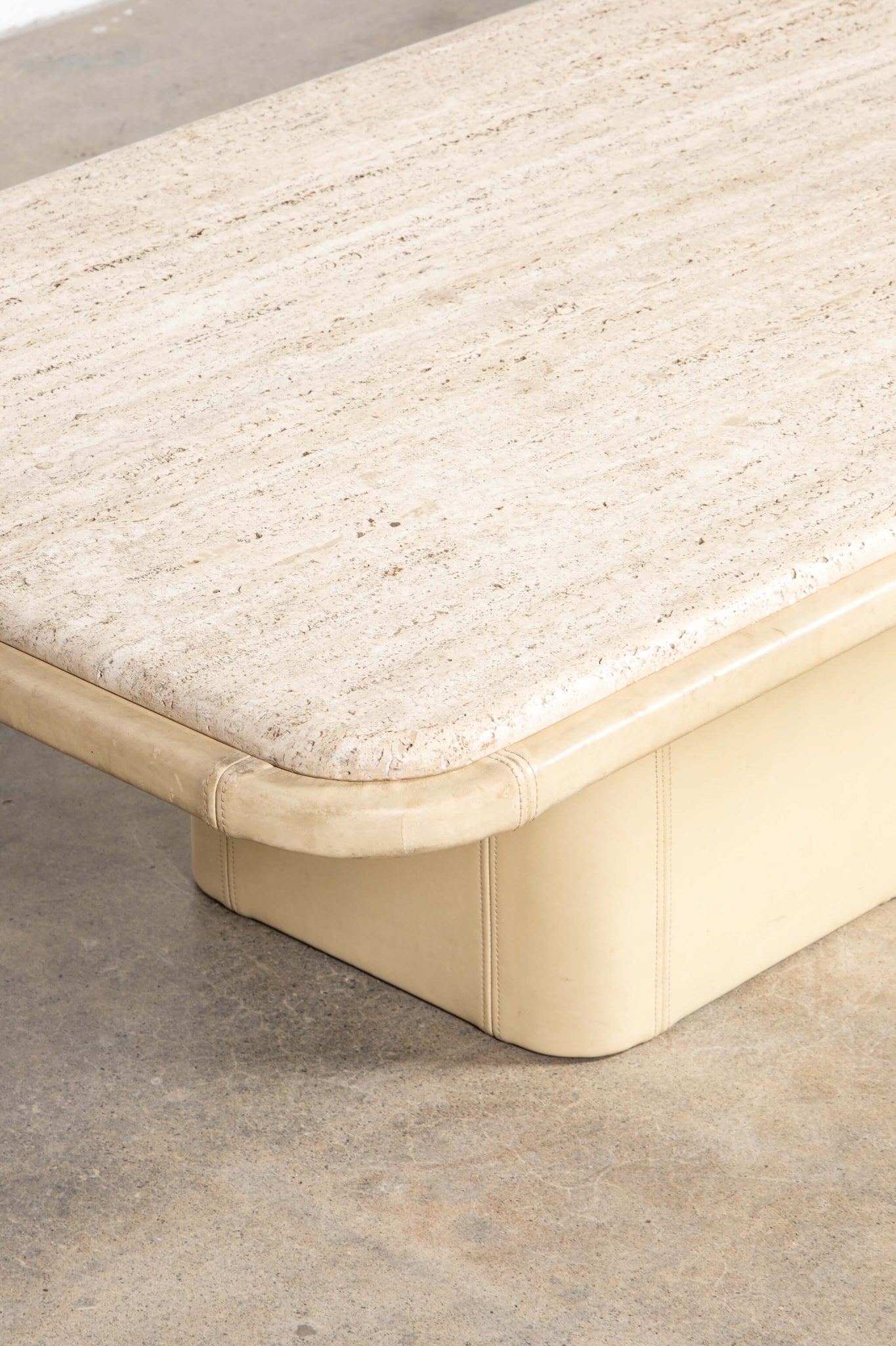 Vintage Cream Leather Wrapped Coffee Table with Travertine Top De Sede, corner detail