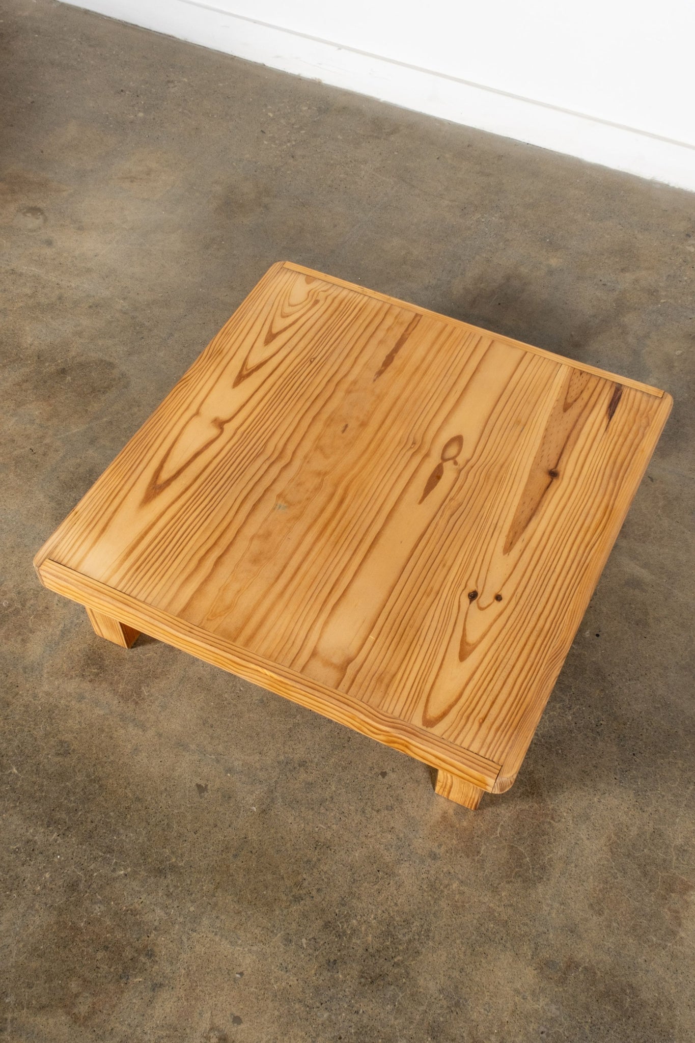 Low Pine Coffee Table | Bonne Choice