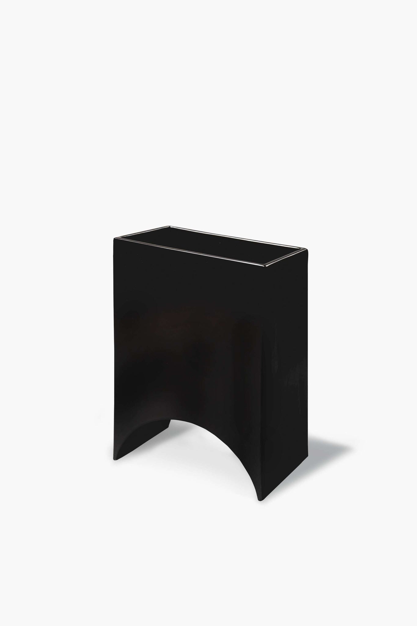 Black "Onda" Vase