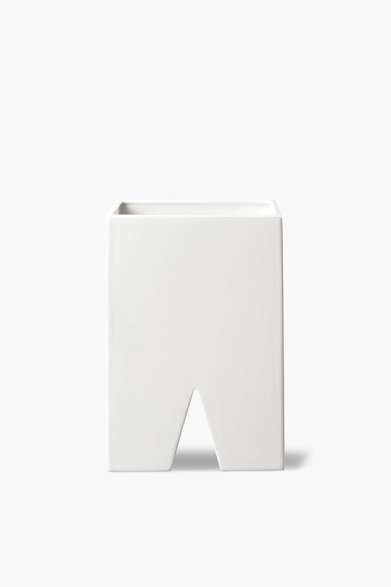 Ivory White "Onda" Vase