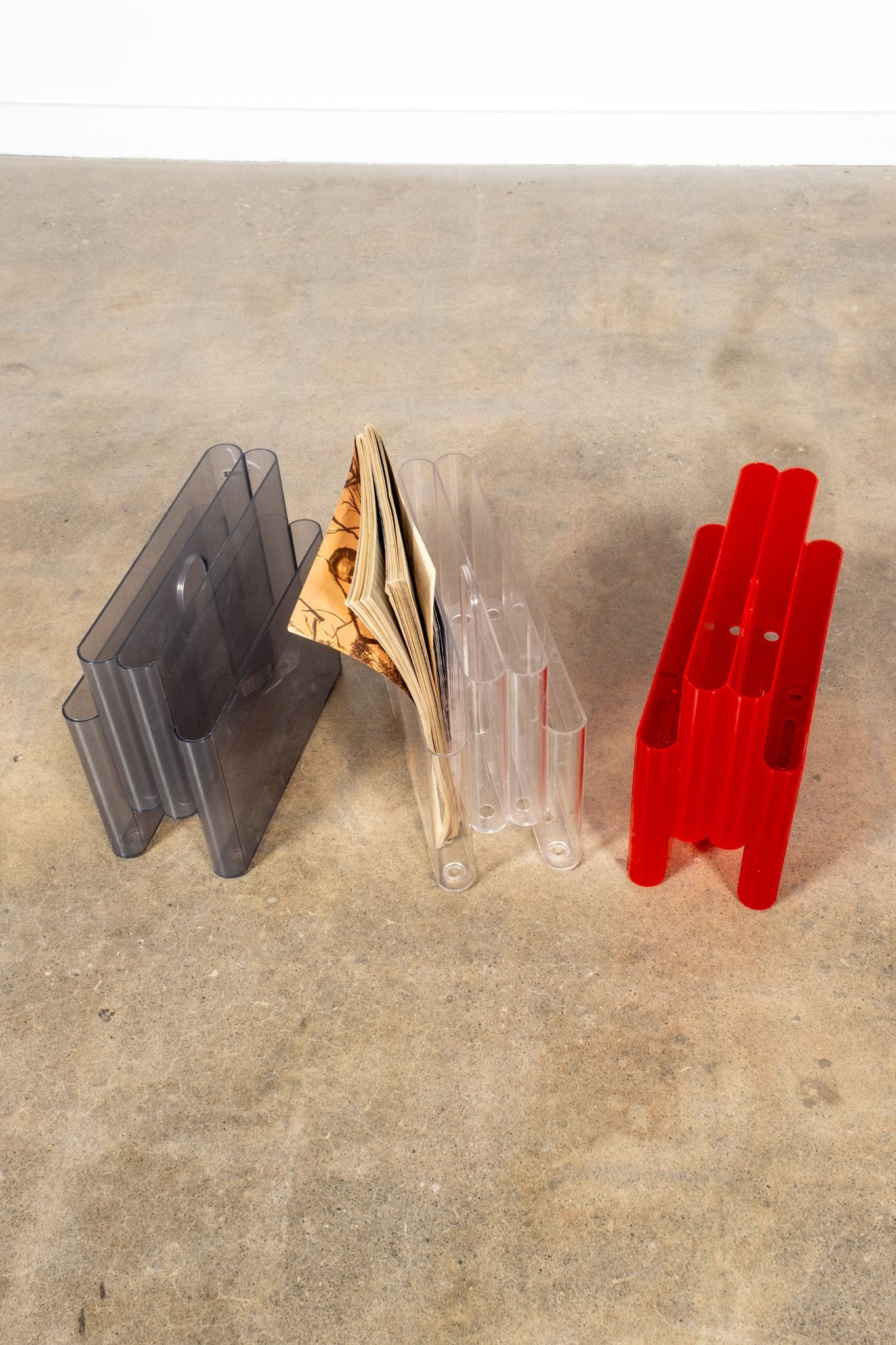 Vintage Kartell Model 4676 Magazine Holder, Smoke, Clear, Red | Bonne Choice