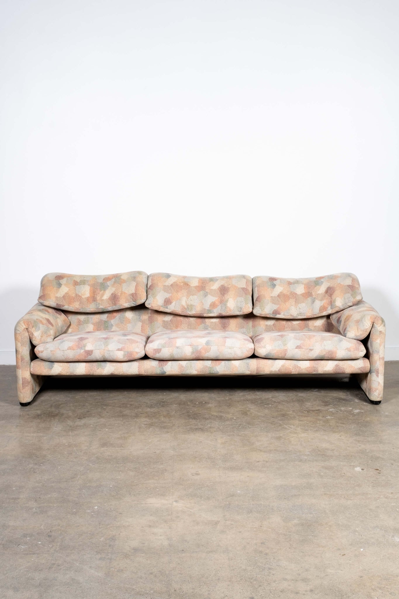 Vintage Soft Pastel Maralunga 3-Seater Sofa Original Fabric Cassina, front view