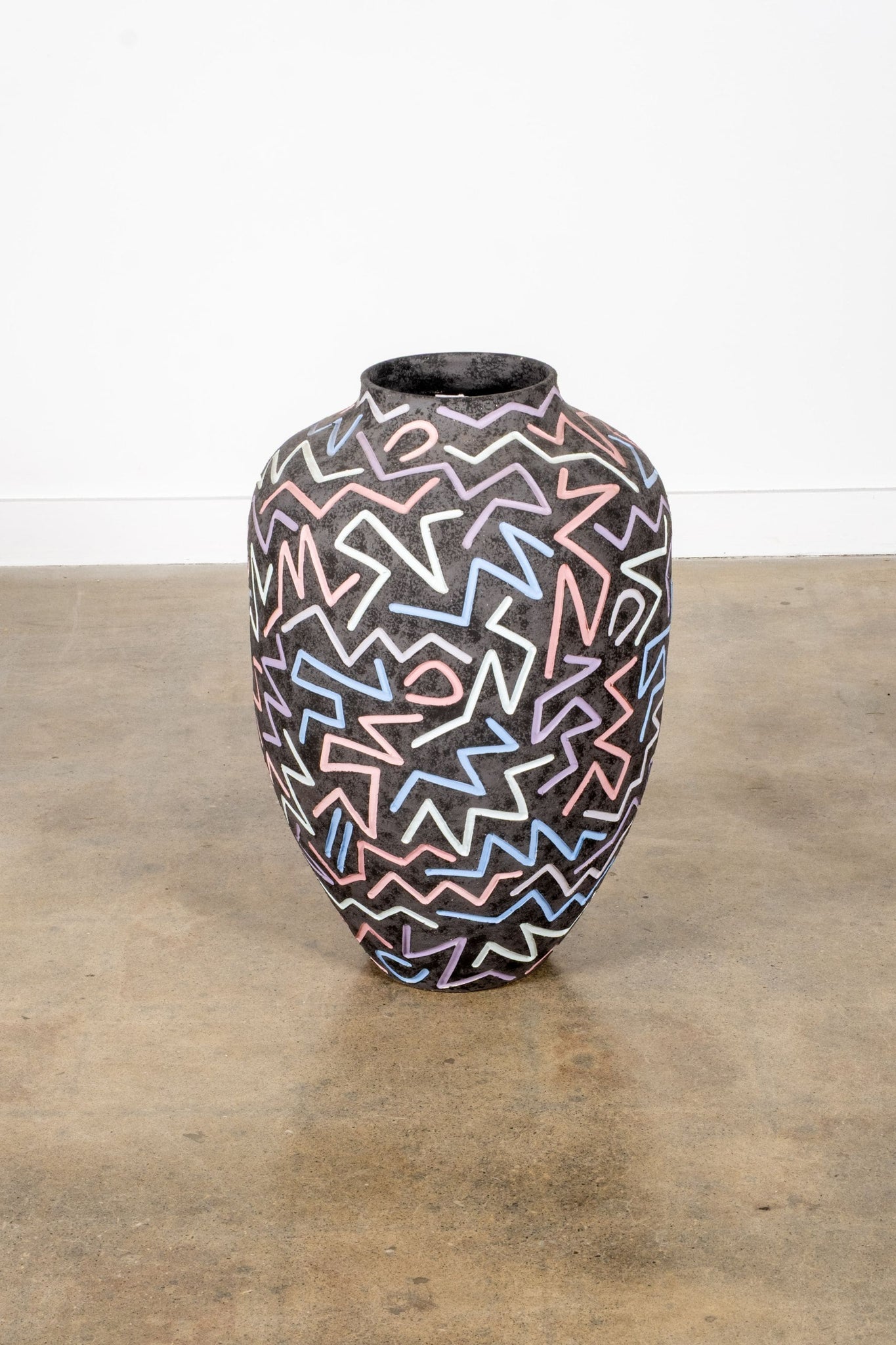 Large-Scale 1980s Memphis Vase by Wesley Anderegg | Bonne Choice