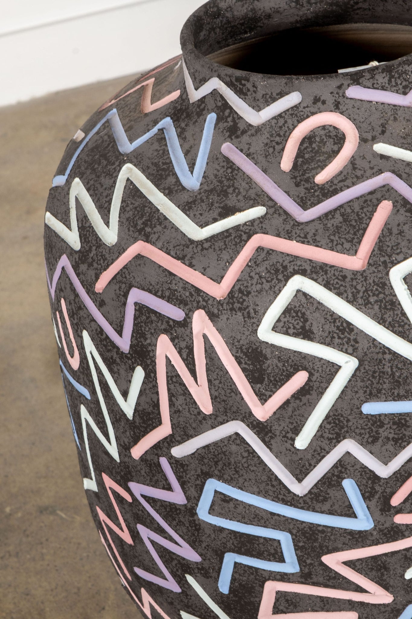 Large-Scale 1980s Memphis Vase by Wesley Anderegg | Bonne Choice