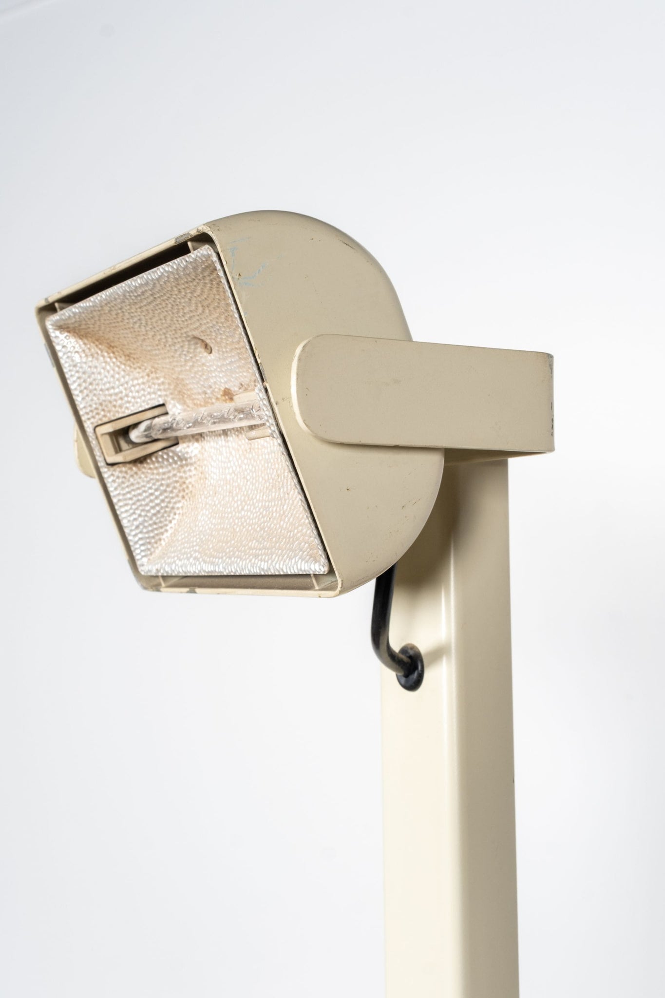 Vintage Metal Floor Lamp, White | Bonne Choice