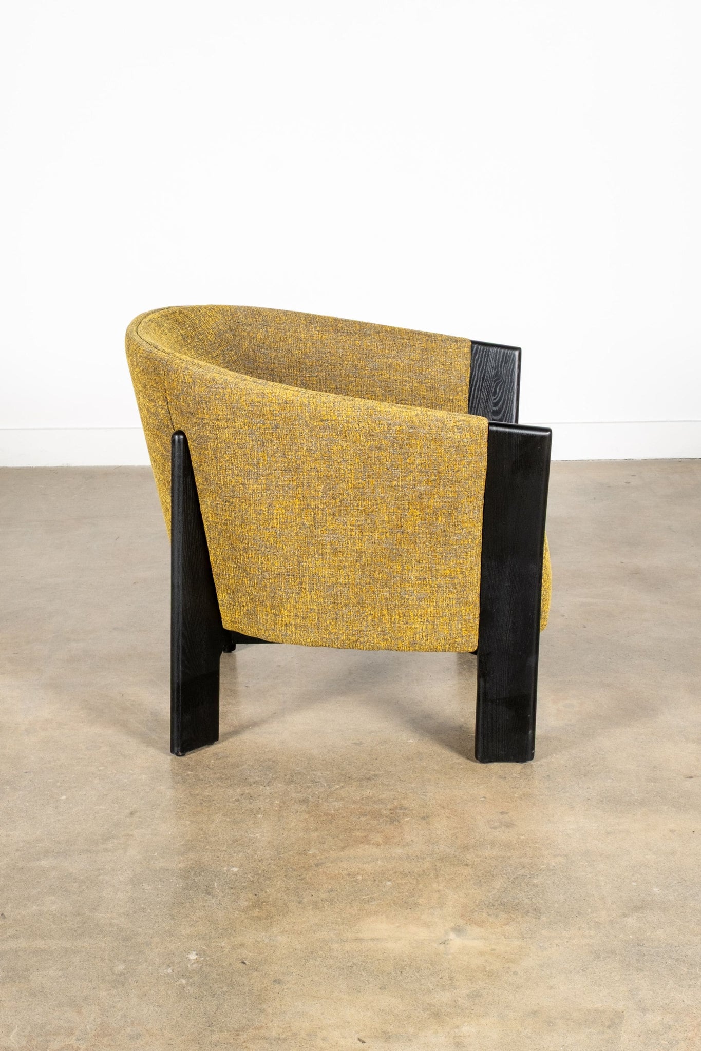 Vical Nara Armchair by Francesc Rifé | Bonne Choice