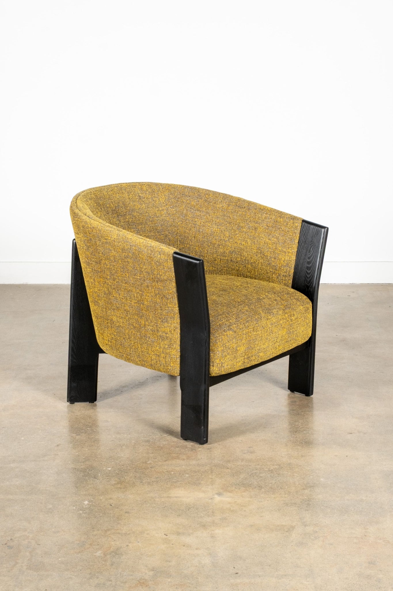Vical Nara Armchair by Francesc Rifé | Bonne Choice