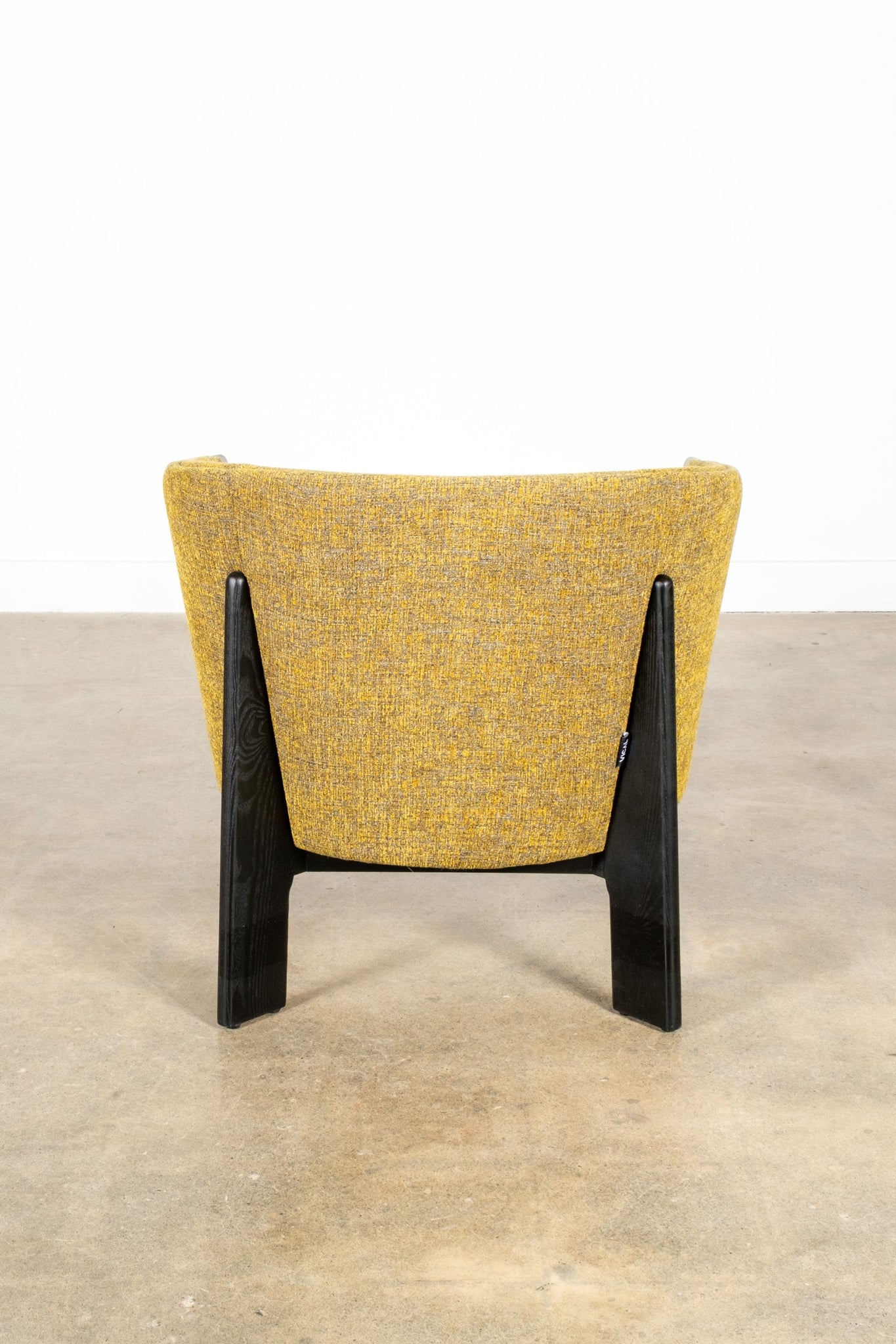 Vical Nara Armchair by Francesc Rifé | Bonne Choice